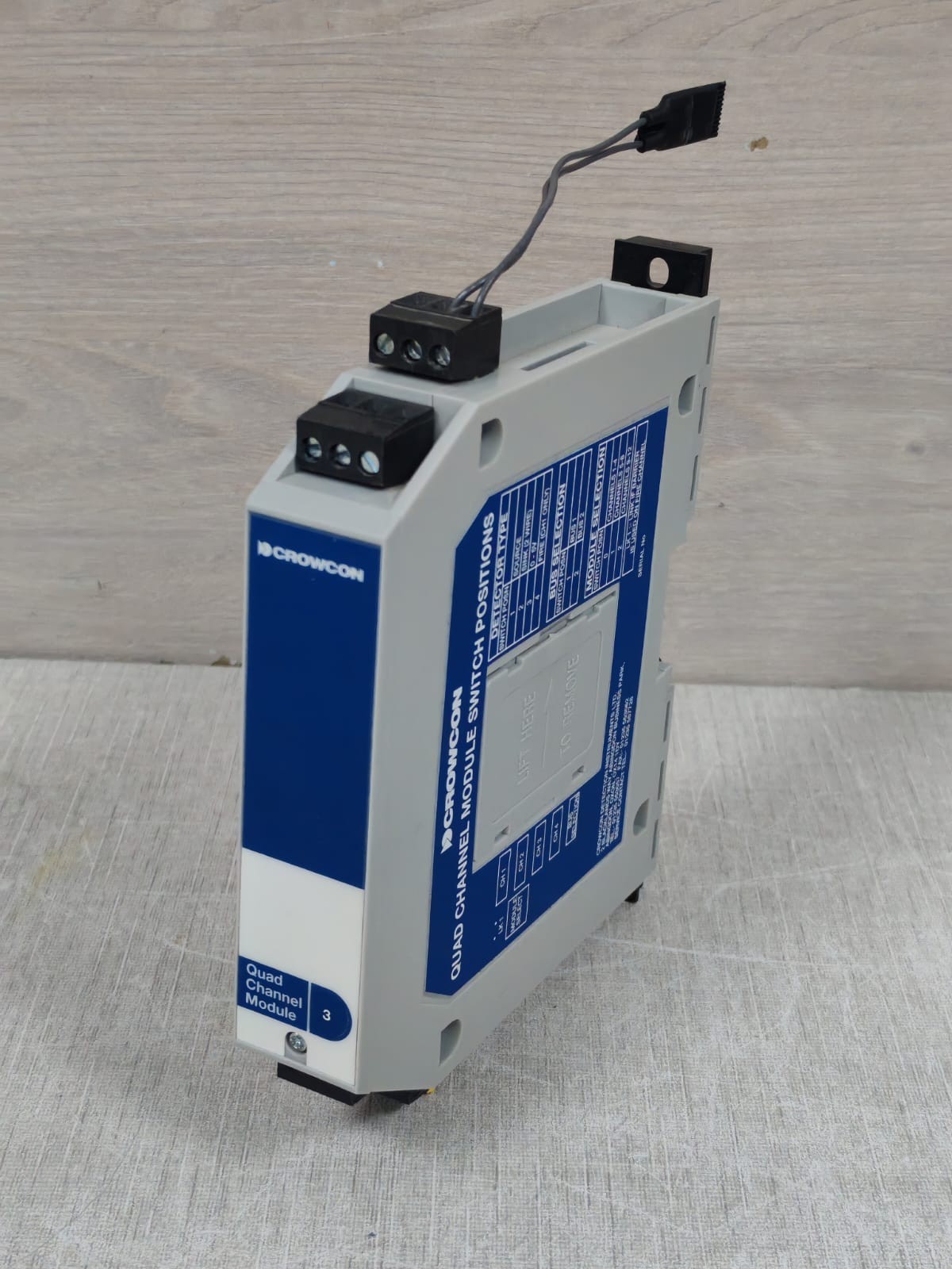 CROWCON CROWCON QUAD 3 CROWCON QUAD 3 CONTROL MODULE SWITCH POSITIONS 3