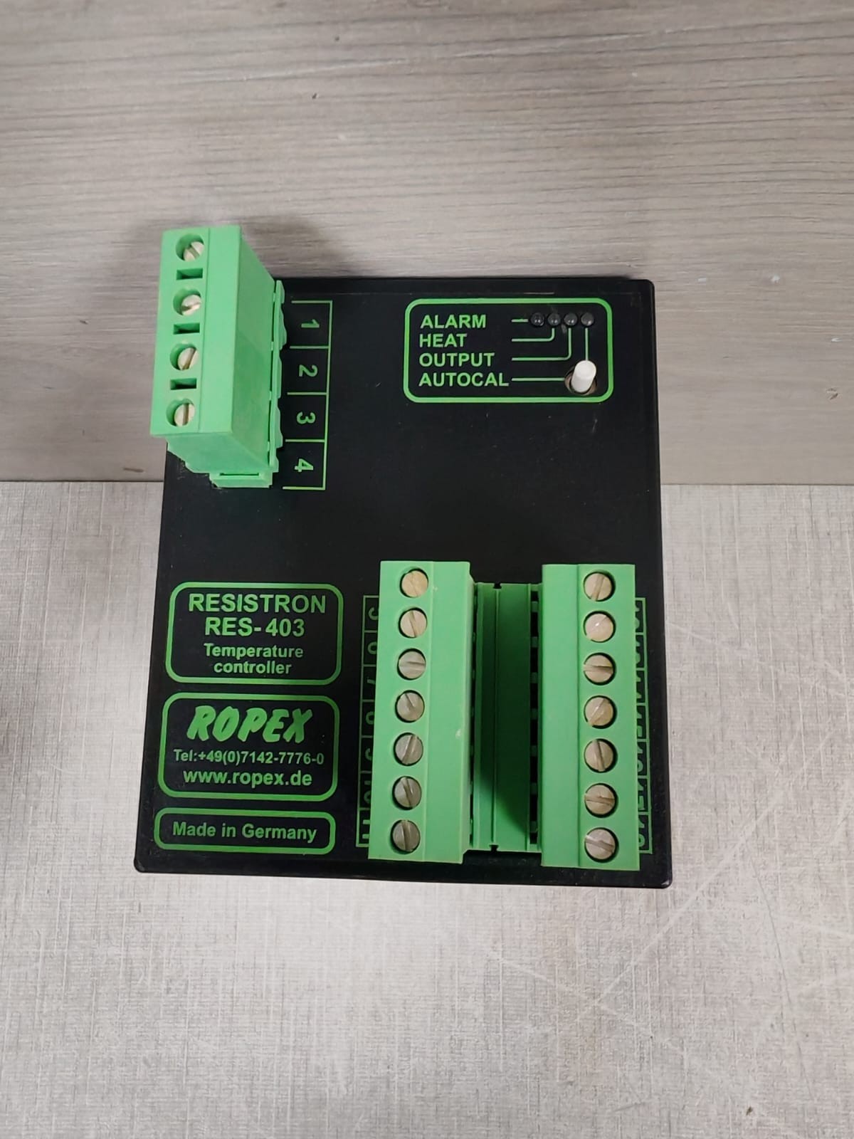 ROPEX 740303 ROPEX RES-403/400VAC TEMPERATURE CONTROLLER RESISTRON P/N: 740303 5