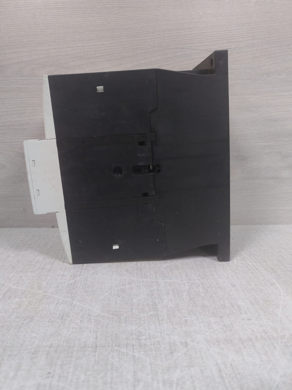 Moeller DIL M115 MOELLER DIL M115 MAGNETIC CONTACTOR 9