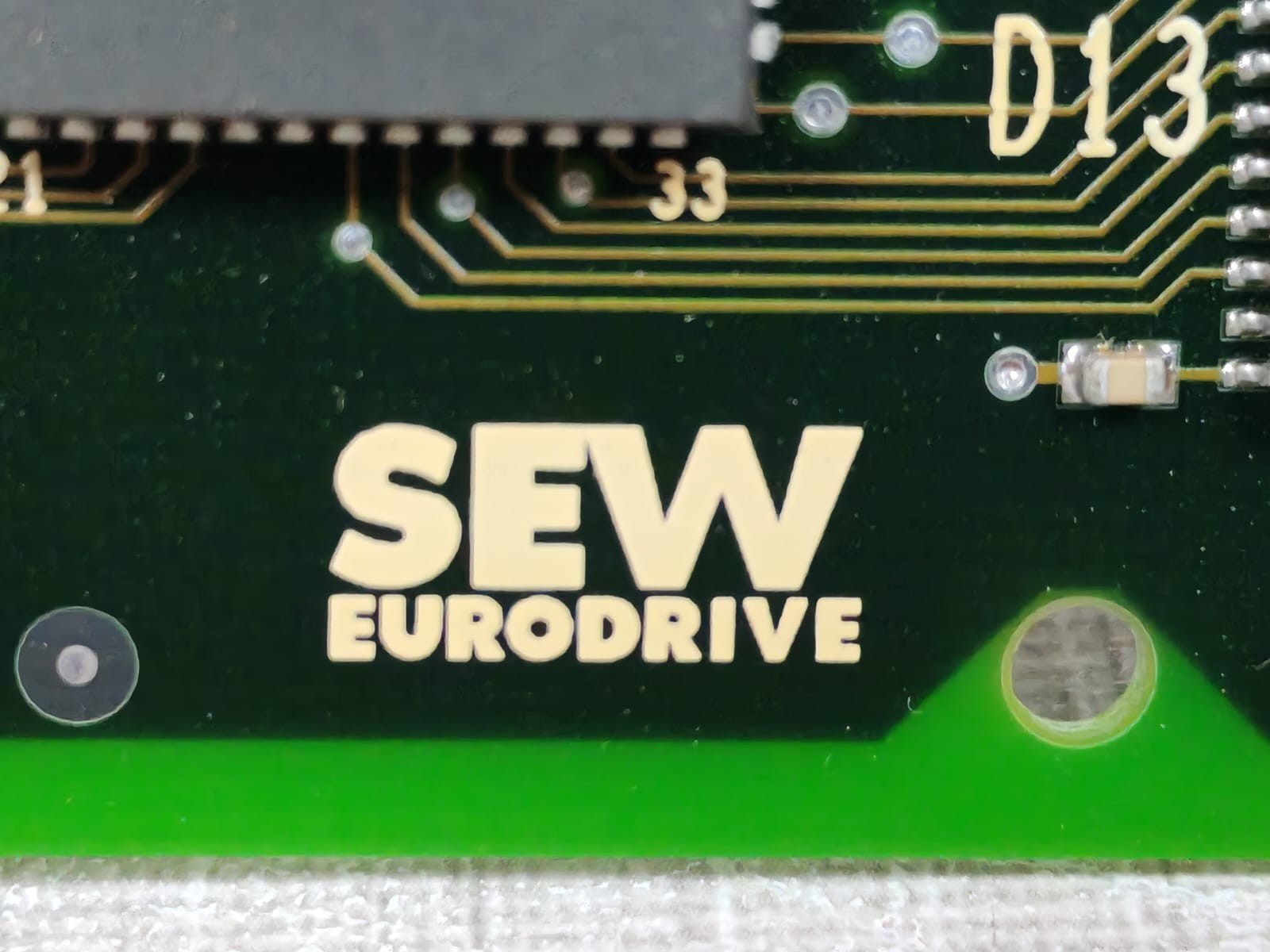 Sew Eurodrive 8227241.13 Sew Eurodrive DFP 11A Profibus FMS/DP 8227241.13 8