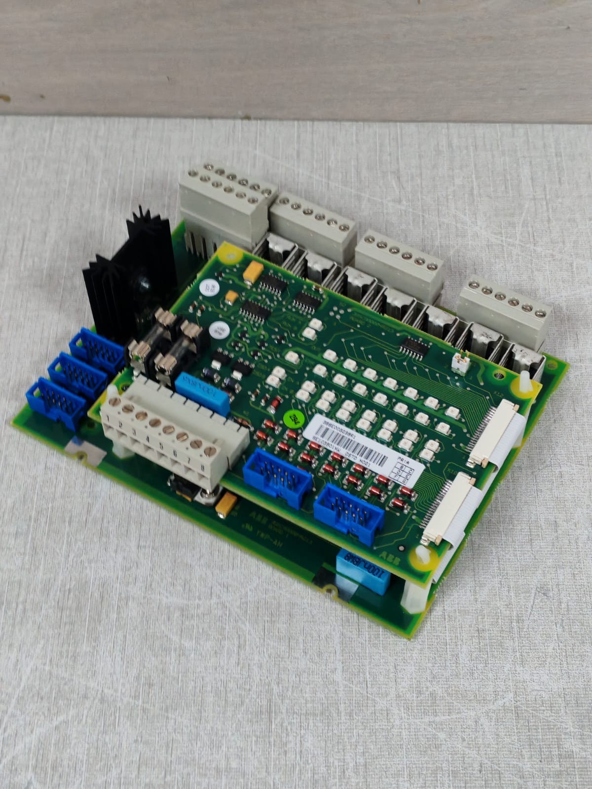 ABB 3BSE003239R1 / 3BSC980004R213 ABB DSTD N021 PR;A 3BSE003239R1 / 3BSC980004R213 CIRCUIT BOARD 4