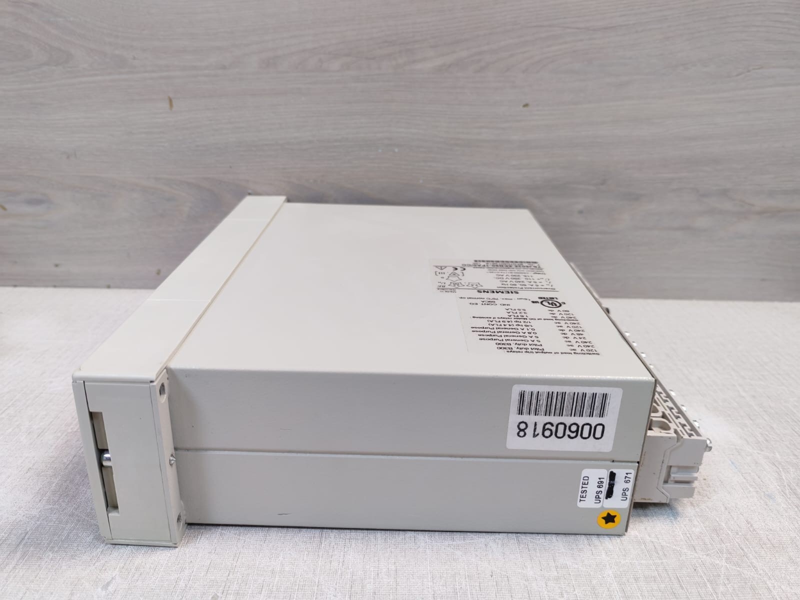 Siemens 7SJ6025-5EB90-1FA0/CC Siemens 7SJ6025-5EB90-1FA0/CC Overcurrent Protection 9