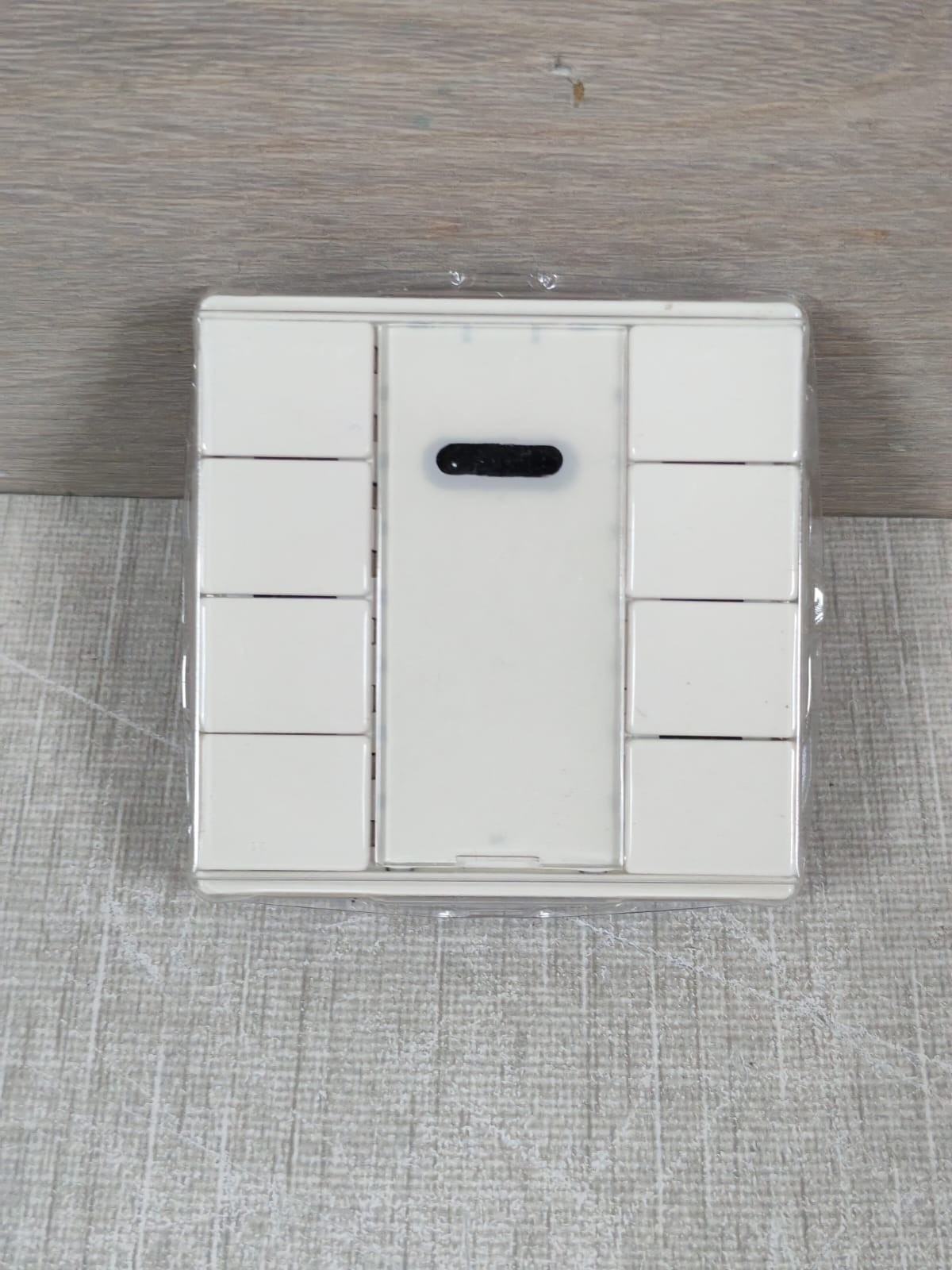 Schneider MTN617519 SCHNEIDER MTN617519 PUSH-BUTTON 4-GANG PLUS W/ IR RECIEVER POLAR WHITE GLOSSY 2