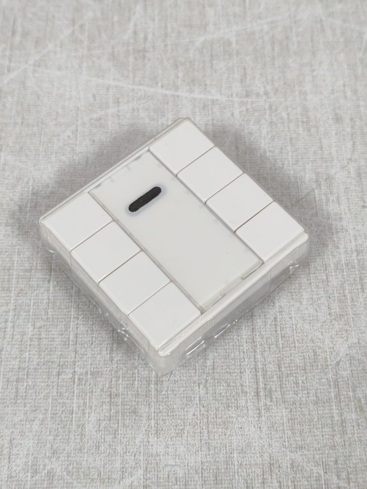 Schneider MTN617519 SCHNEIDER MTN617519 PUSH-BUTTON 4-GANG PLUS W/ IR RECIEVER POLAR WHITE GLOSSY 4