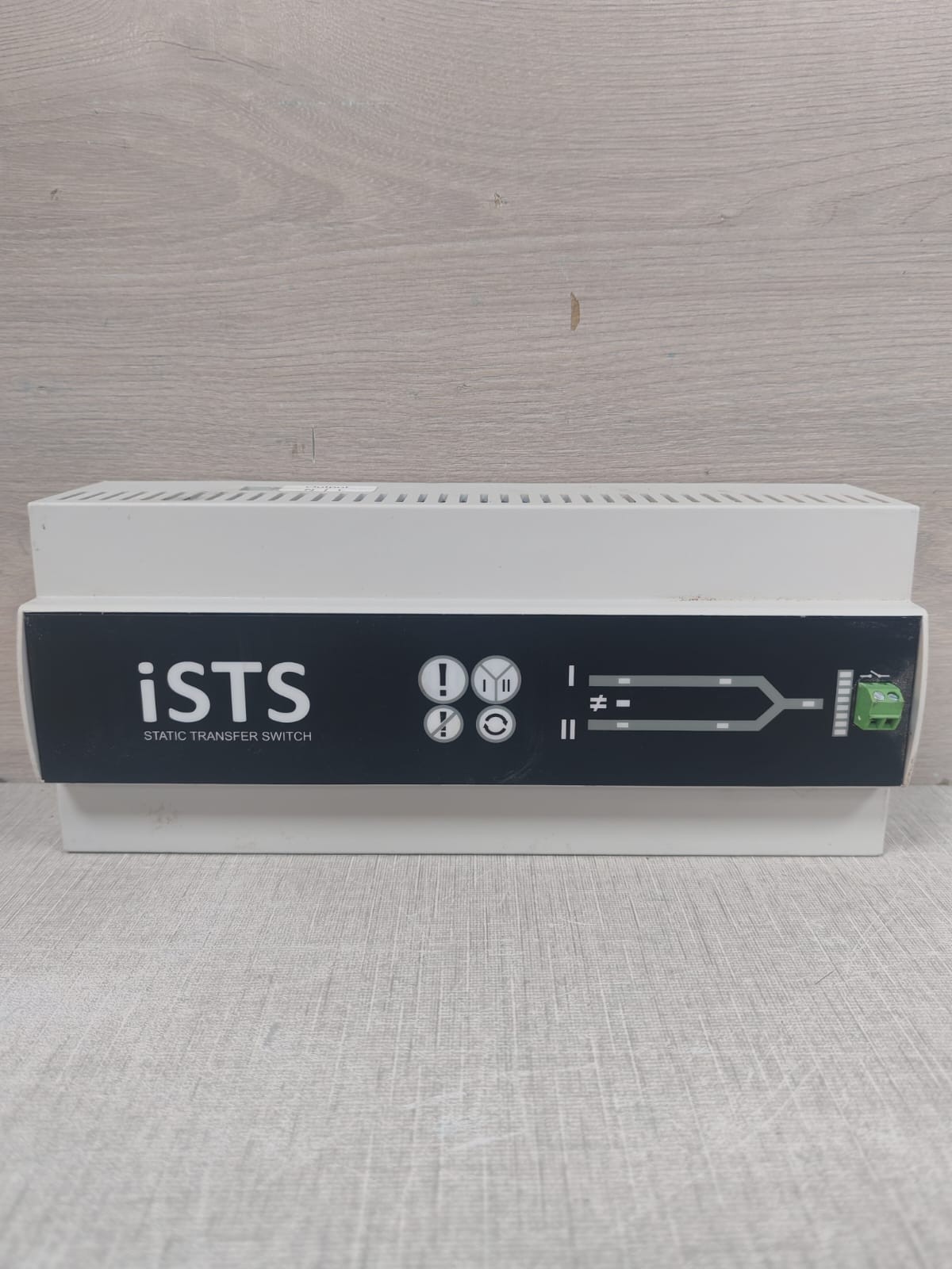 ISTS R 1P2 0006 ISTS STATIC POWER R 1P2 0006 STATIC TRANSFER SWITCH 6A-230V-60Hz 2