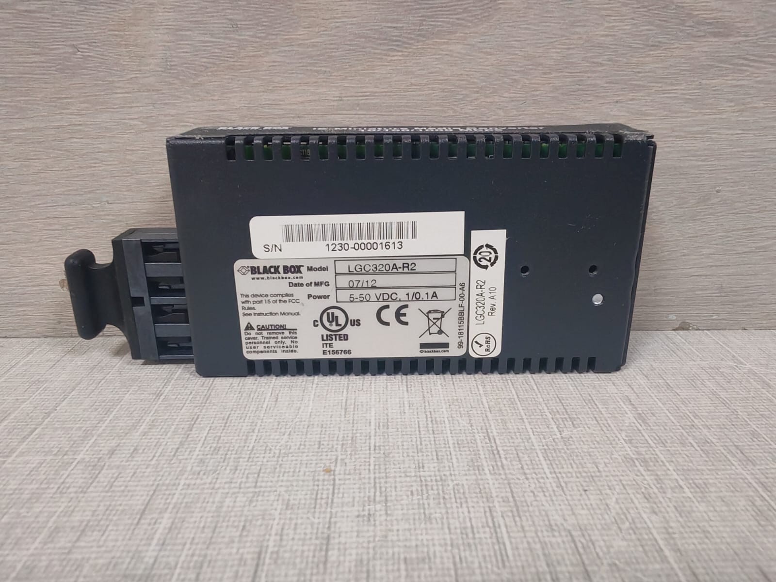 BLACK BOX LGC320A-R2 BLACK BOX LGC320A-R2 IE-MINIATURE MEDIA CONVERTER 10/100/1000 MBPS 4