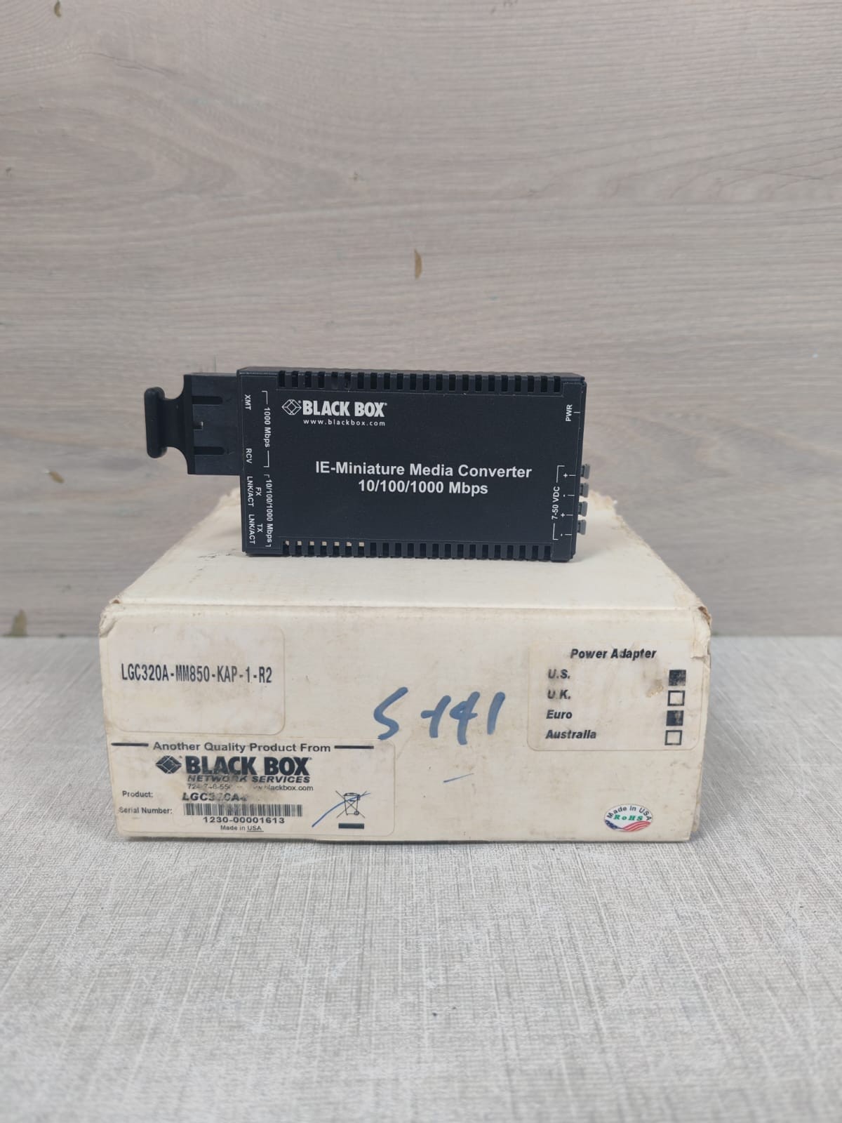 BLACK BOX LGC320A-R2 IE-MINIATURE MEDIA CONVERTER 10/100/1000 MBPS