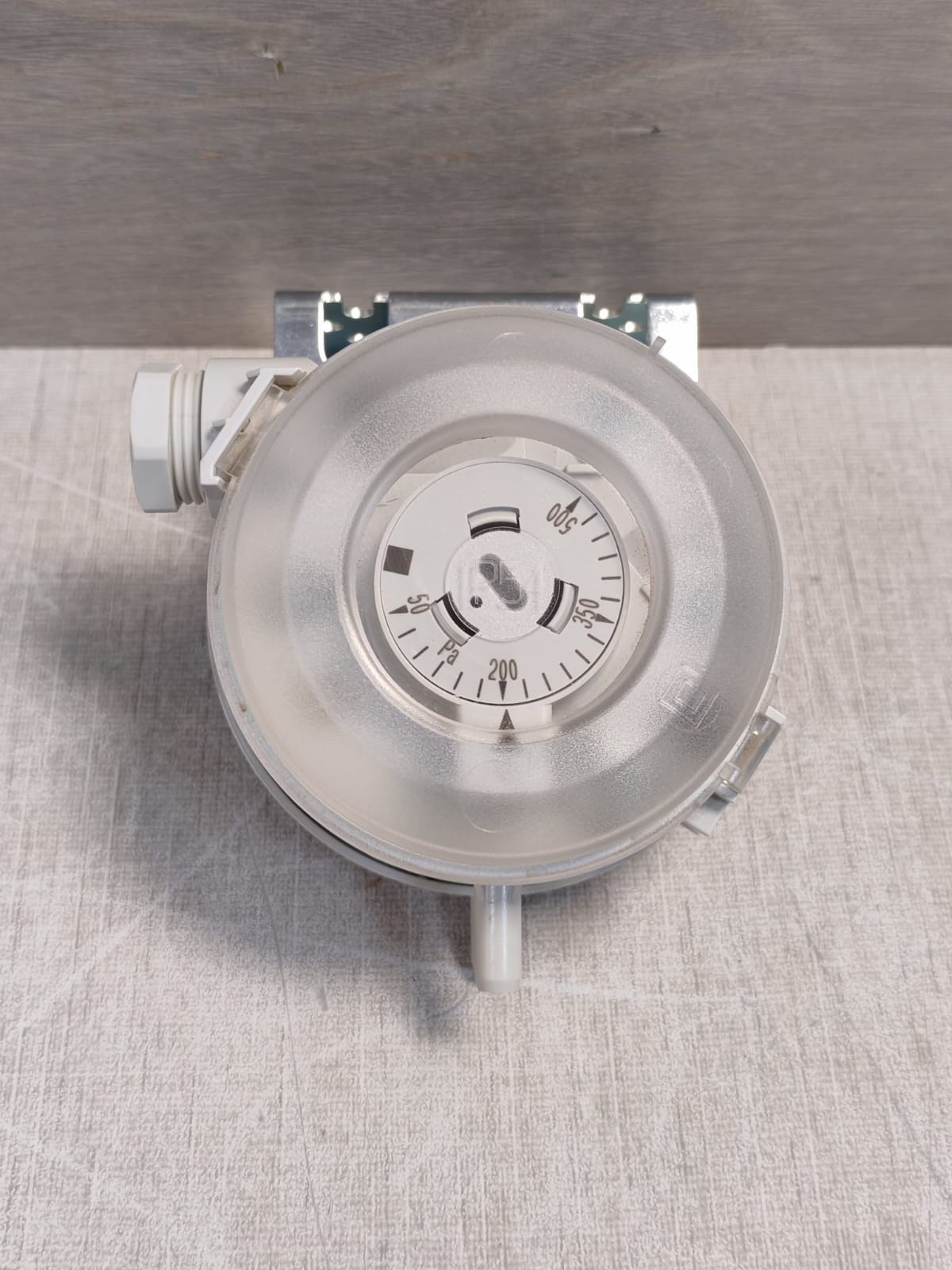 Siemens QBM81-5 Siemens QBM81-5 Differential Pressure Switch 2