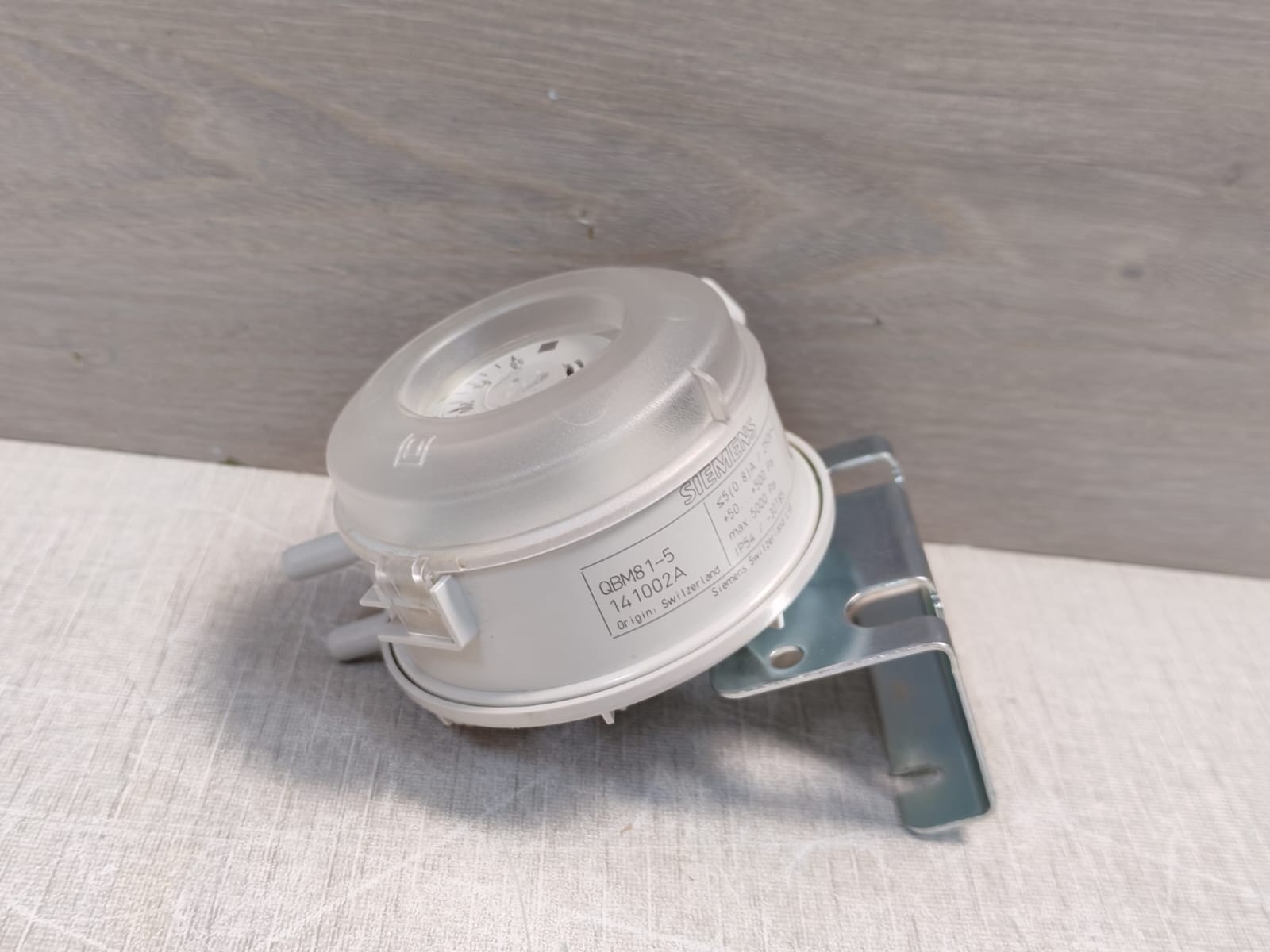 Siemens QBM81-5 Siemens QBM81-5 Differential Pressure Switch 4