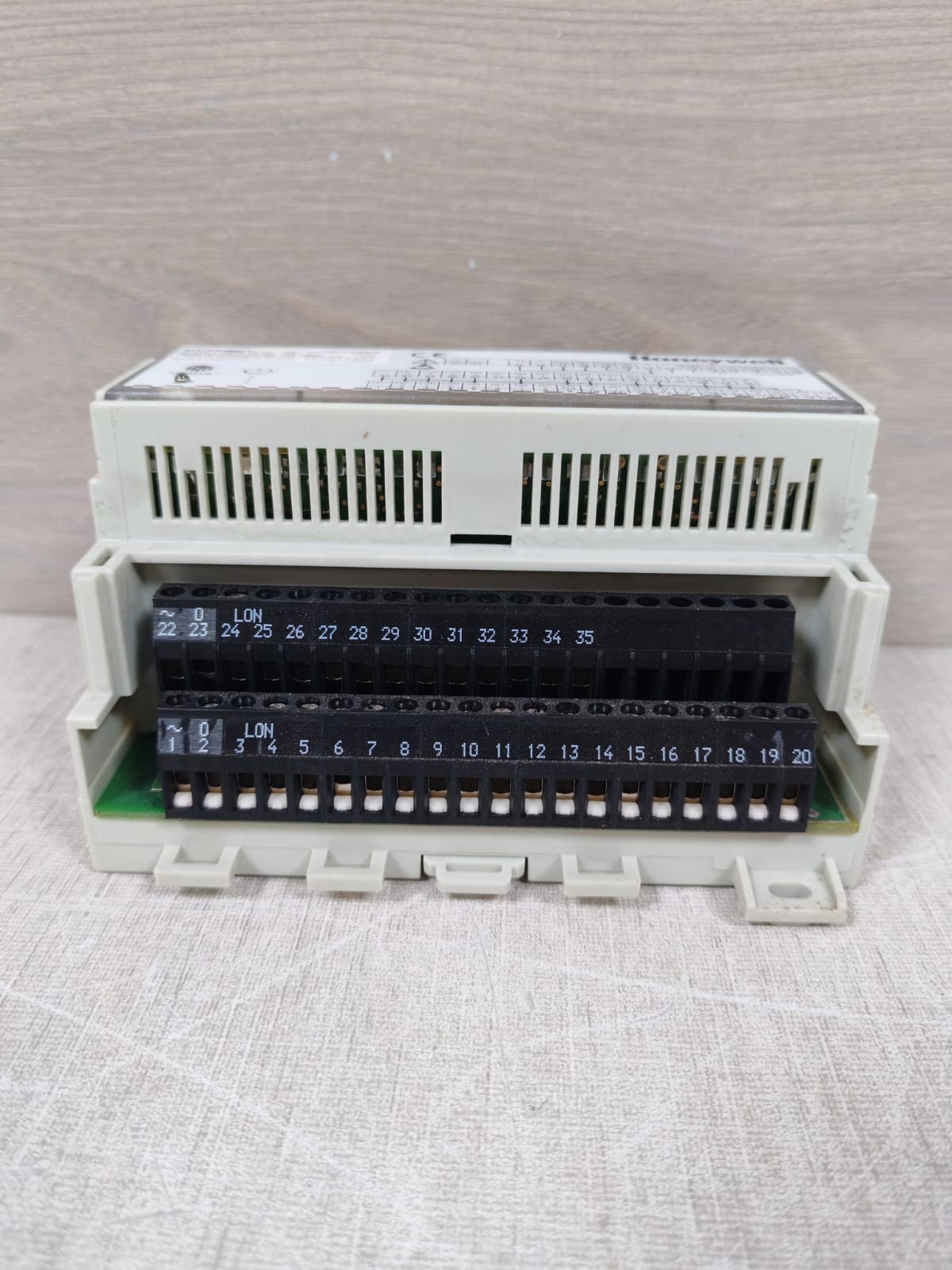 Honeywell XFC3A06001 HONEYWELL XFC3A06001 SMART MODULE 24 VAC 50/60Hz 3