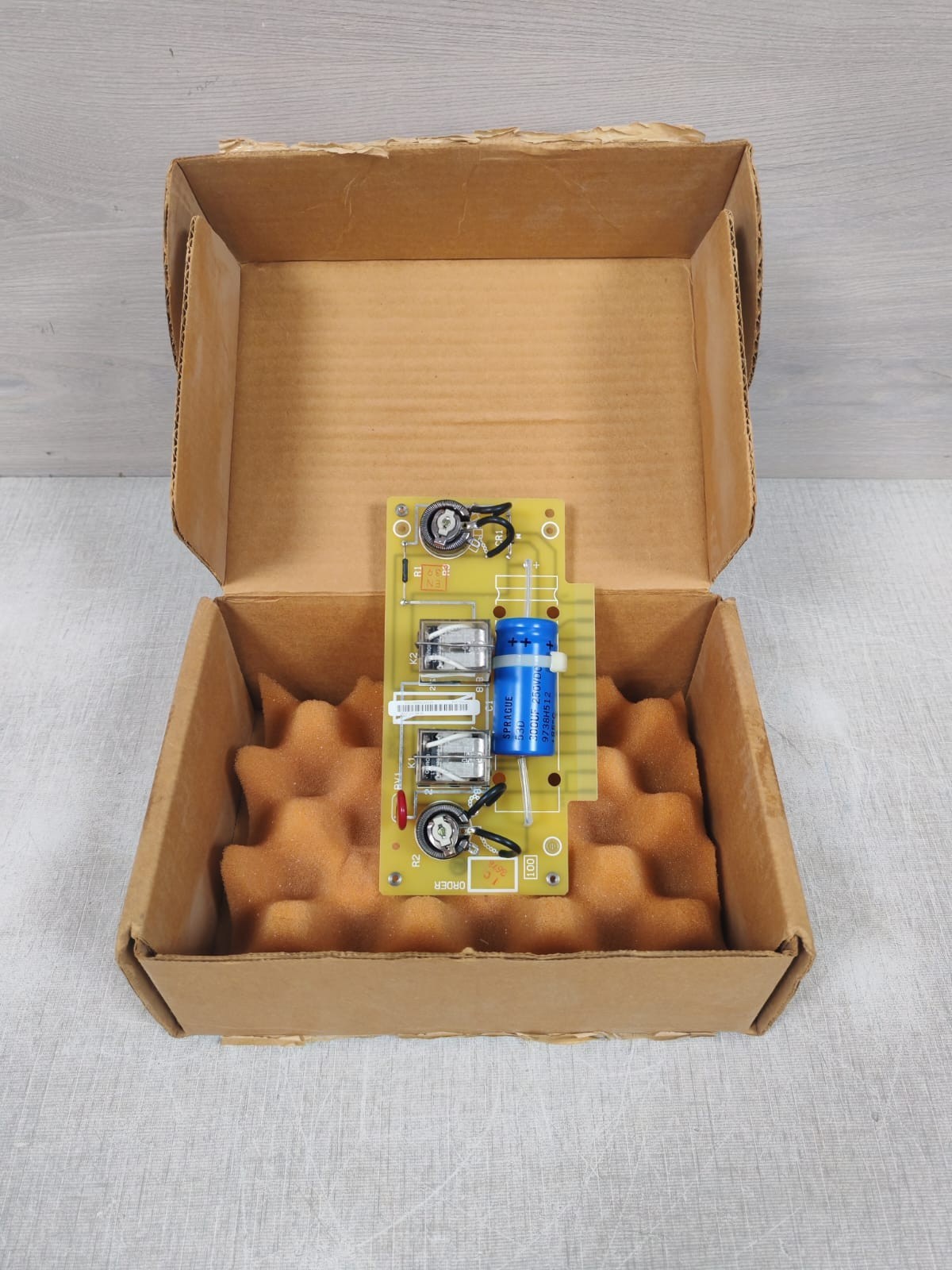 PART NUMBER 562955 4633-232 PRINTED CIRCUIT BOARD