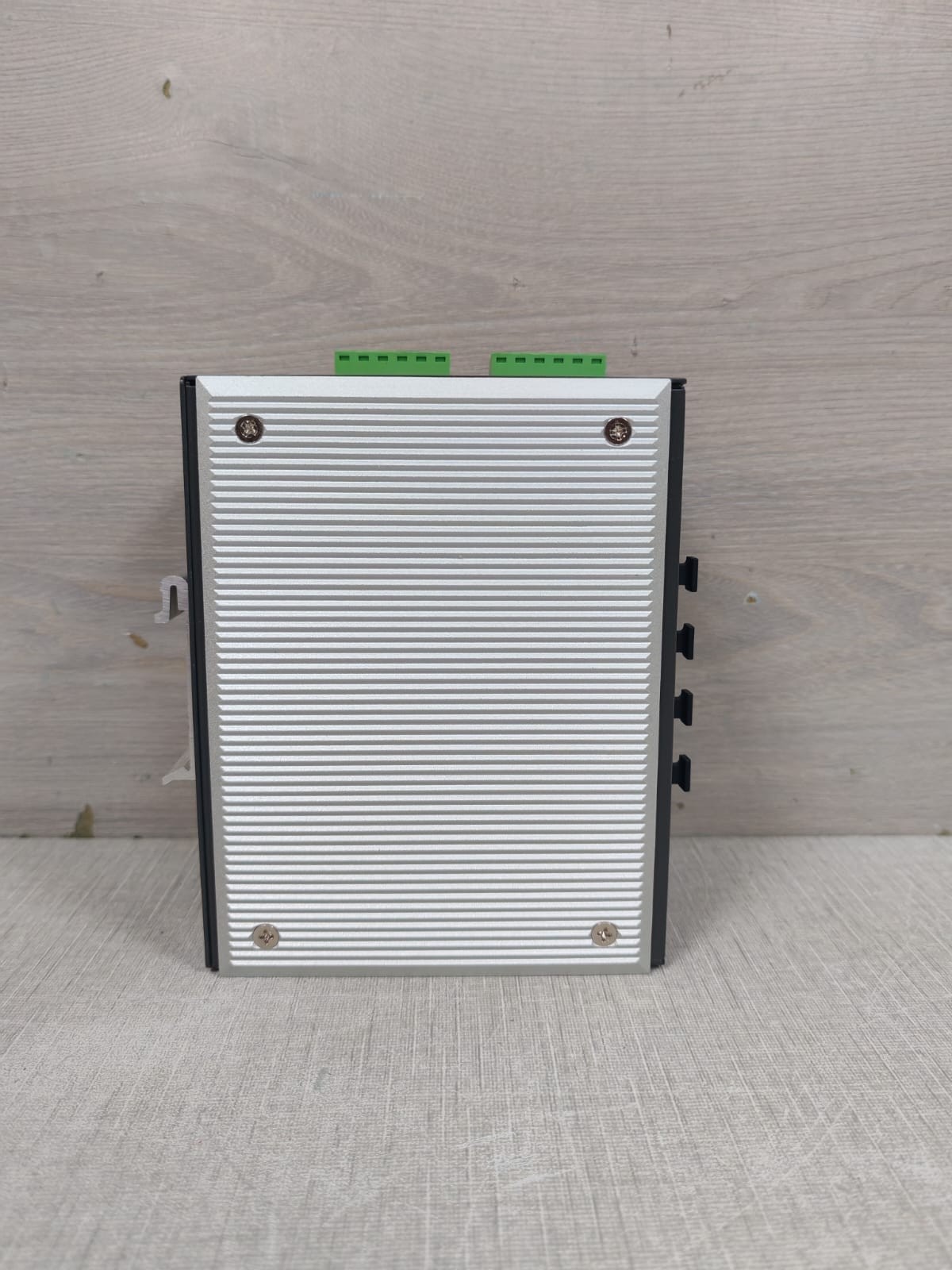 MOXA EDS-G509-T MOXA EDS-G509-T ETHERDEVICE SWITCH REV: 1.5.2 4