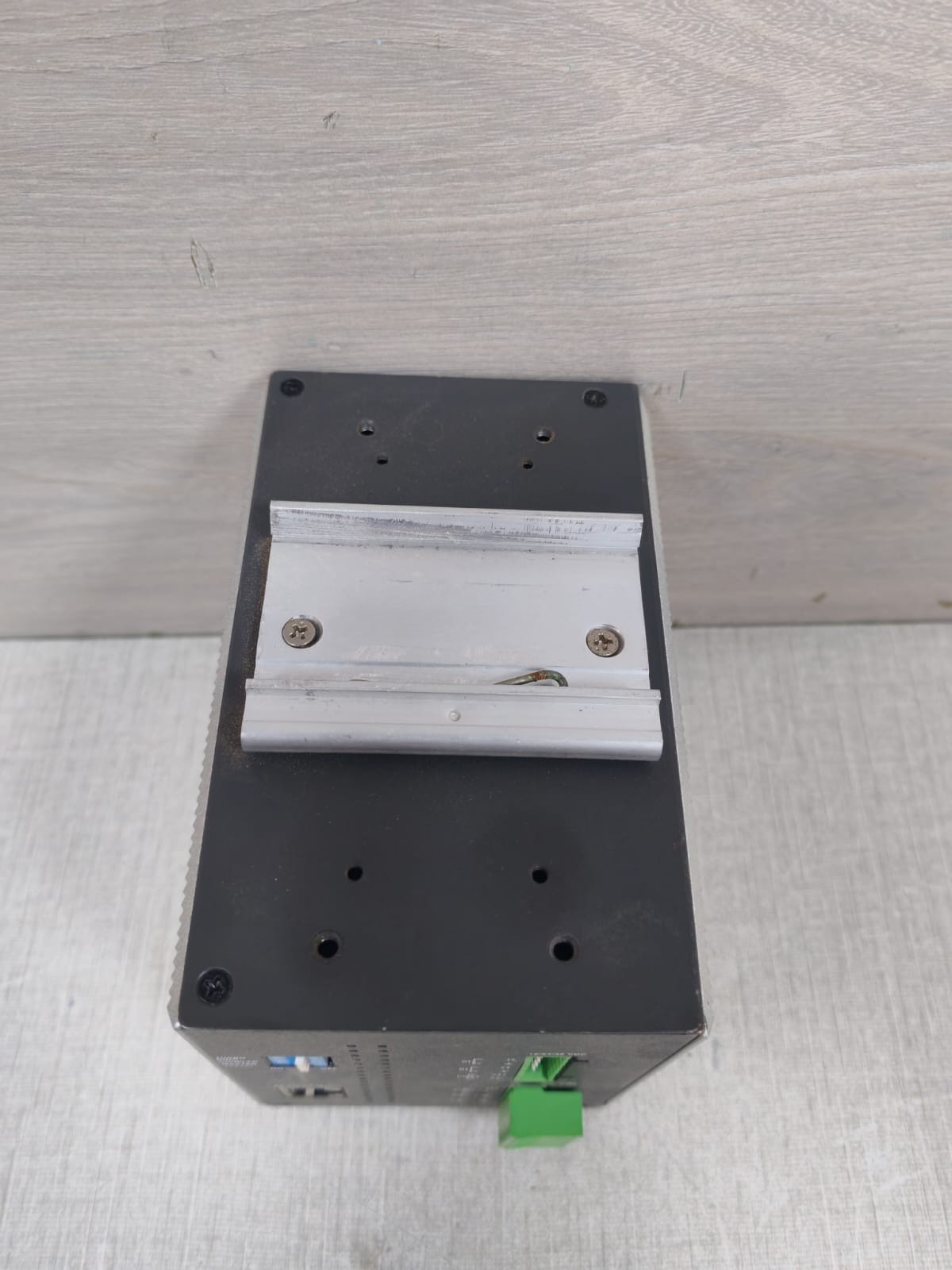 MOXA EDS-G509-T MOXA EDS-G509-T ETHERDEVICE SWITCH REV: 1.5 4