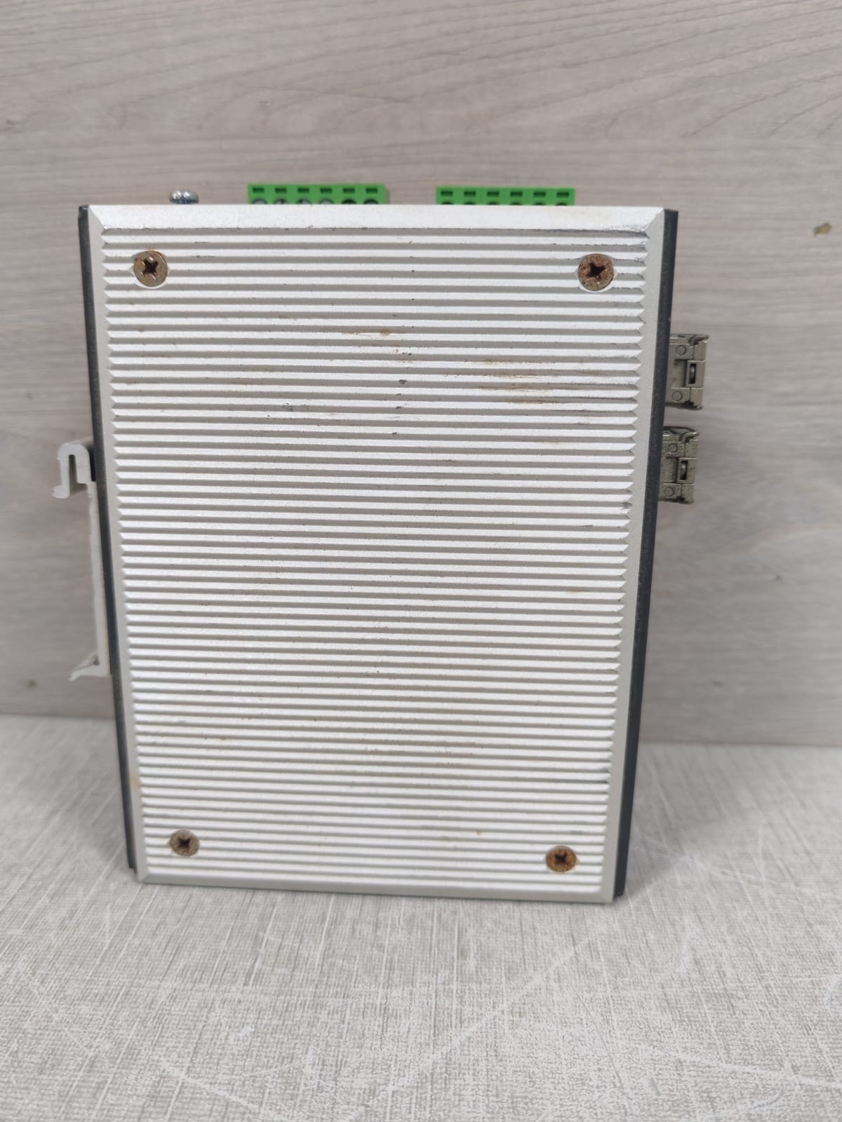 MOXA EDS-510A-3SFP-T MOXA EDS-510A-3SFP-T MANAGED GIGABIT ETHERNET SWITCH REV: 1.3 9