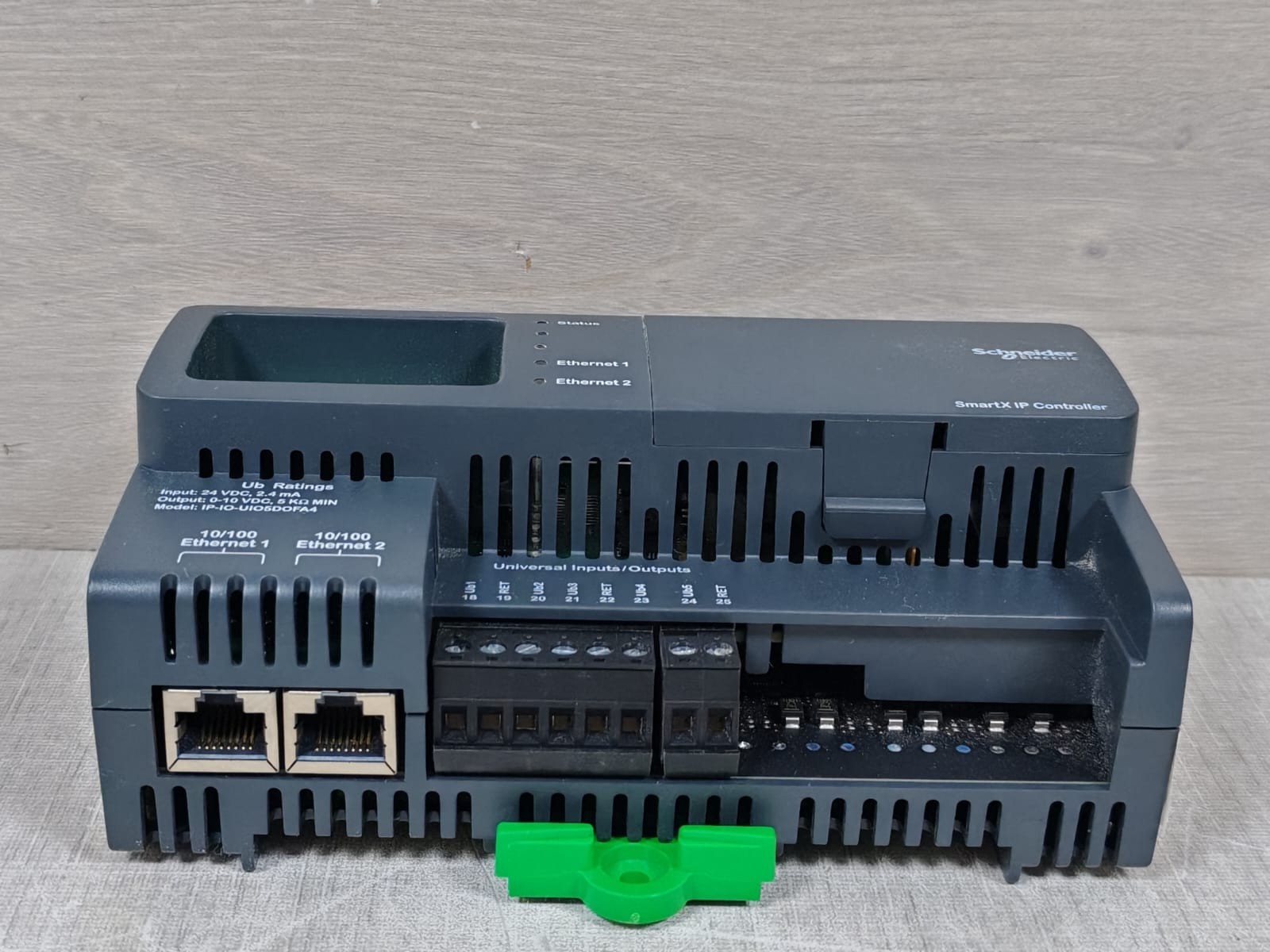 Schneider Electric SXWIPIOCA10001 Schneider Electric SXWIPIOCA10001 SmartX IP Controller IP-IO-UIO5DOFA4 9