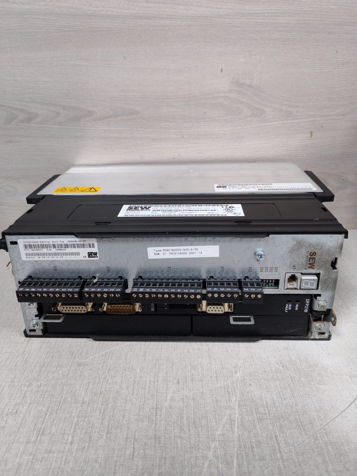 SEW EURODRIVE 08279616 SEW EURODRIVE MDX61B0055-5A3-00 DRIVE INVERTER 08279616 10