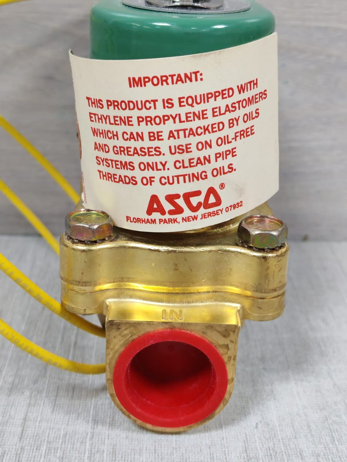 ASCO J8220A23 ASCO J8220A23 STEAM 5-125 PSI SOLENOID VALVE 3