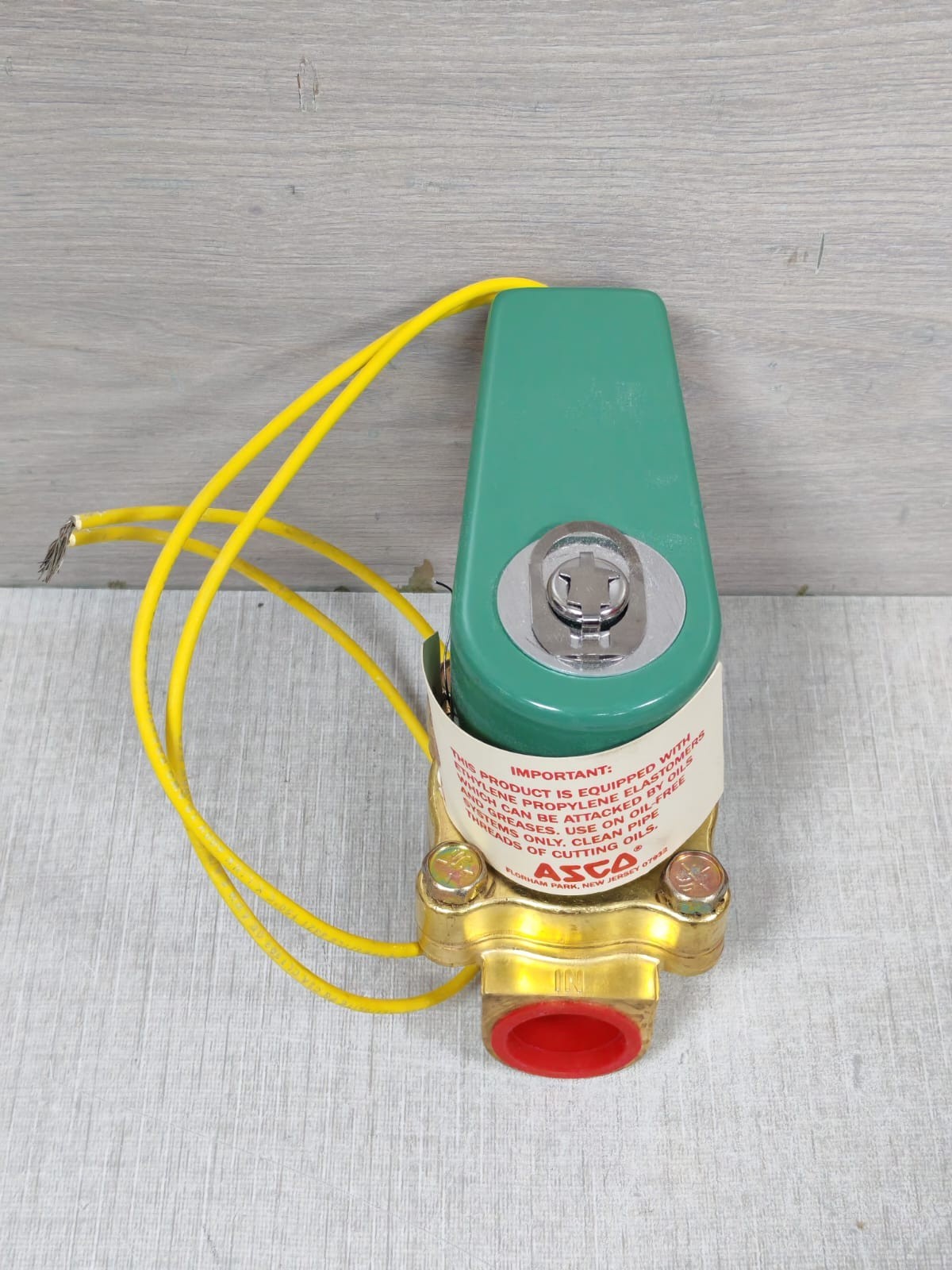ASCO J8220A23 ASCO J8220A23 STEAM 5-125 PSI SOLENOID VALVE 4