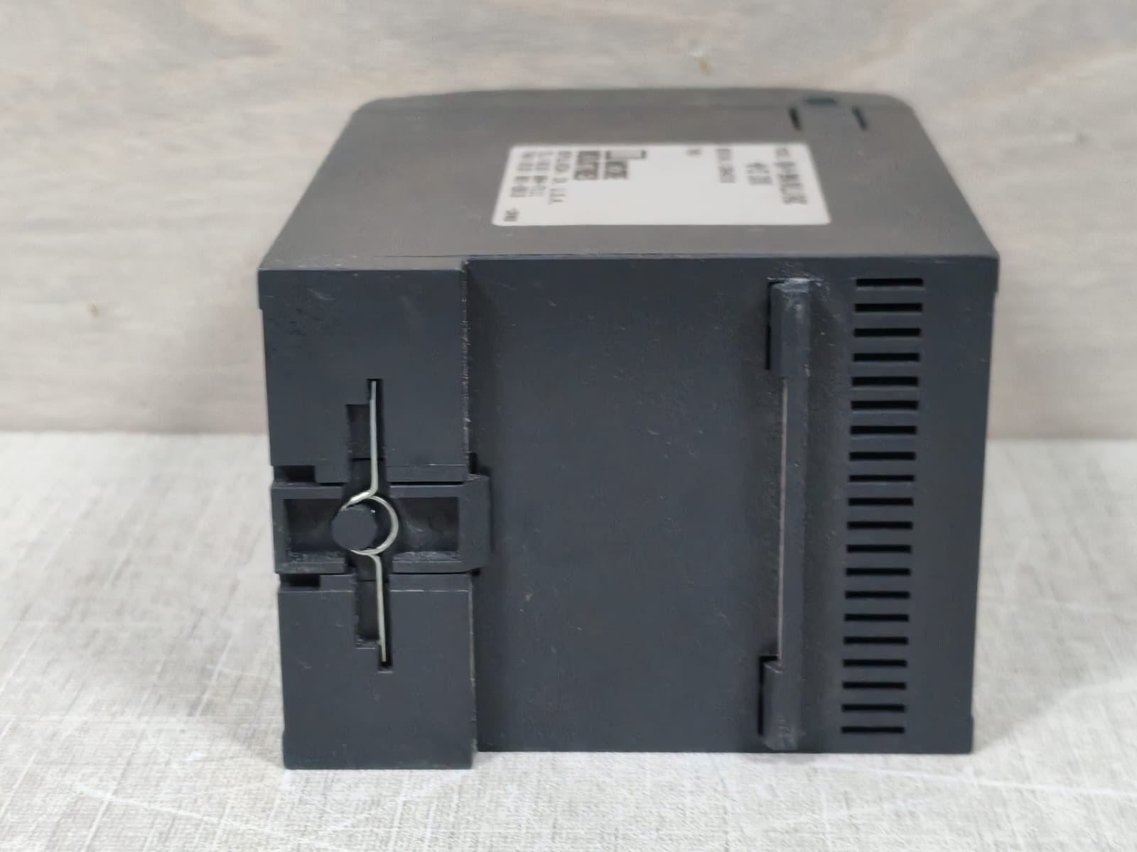 Moore Industries DDA/4-20MA/DH1L1/24DC-AD-CE(DIN) Moore DDA/4-20MA/DH1L1/24DC-AD-CE(DIN) Current Alarm Module 7