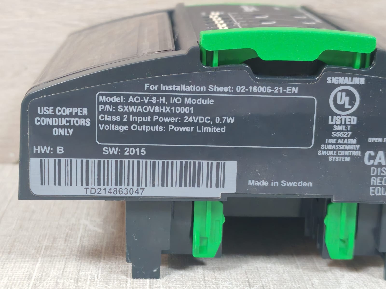 Schneider Electric SXWAOV8HX10001 Schneider Electric SXWAOV8HX10001 SmartX Controller AO-V-8-H I/O Module 4