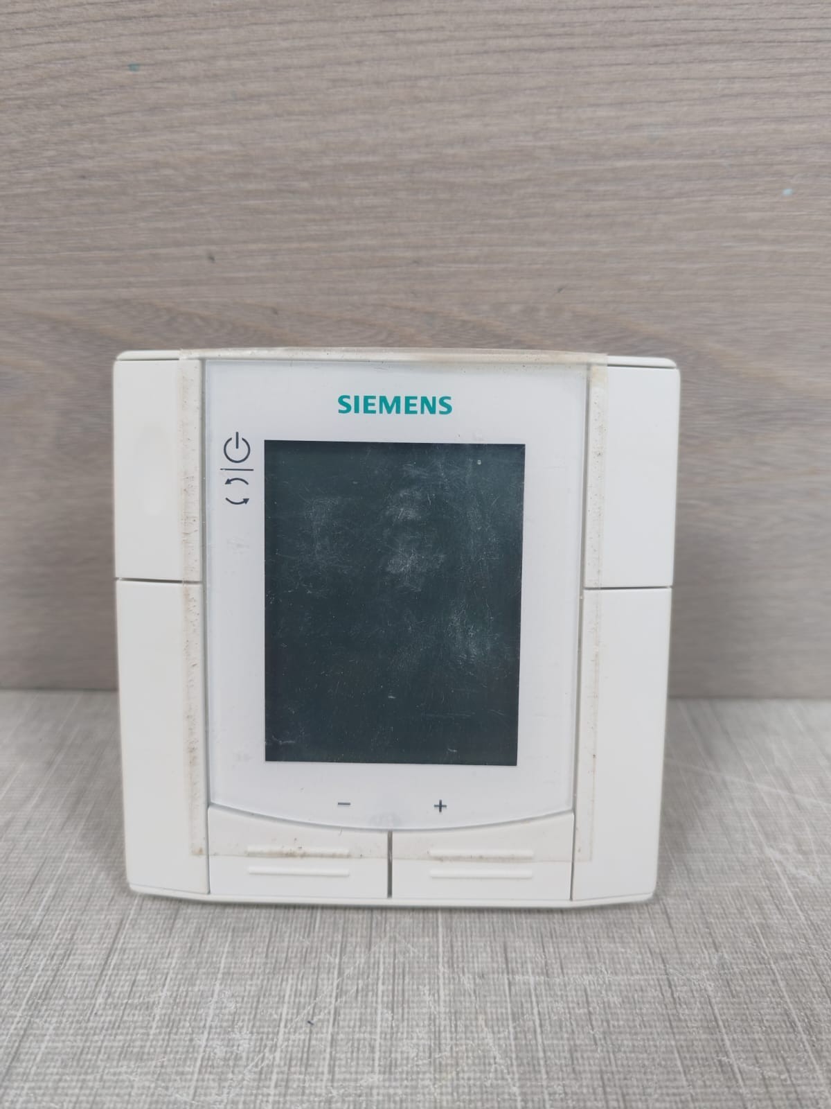 Siemens RDU340 SIEMENS RDU340 ROOM THERMOSTAT 2