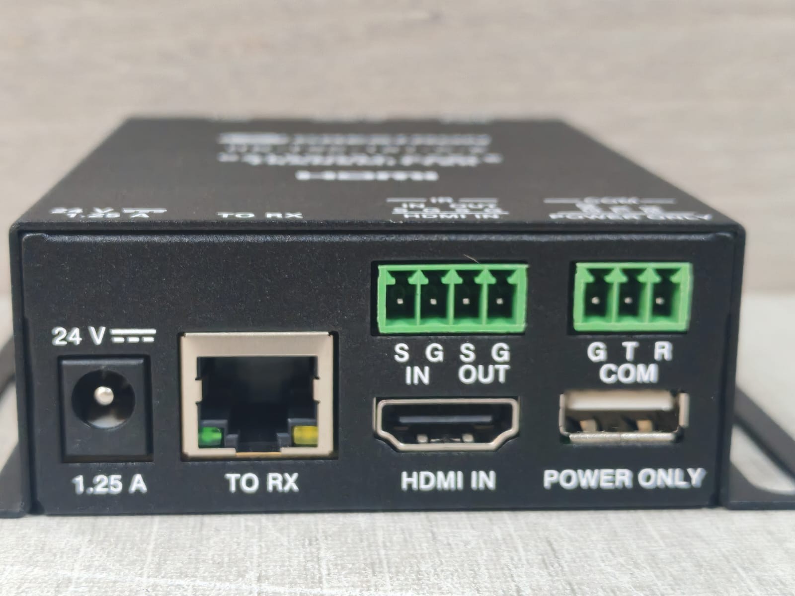 Crestron HD-TXC-101-C-E Crestron HD-TXC-101-C-E Category Cable Transmitter HDMI 6