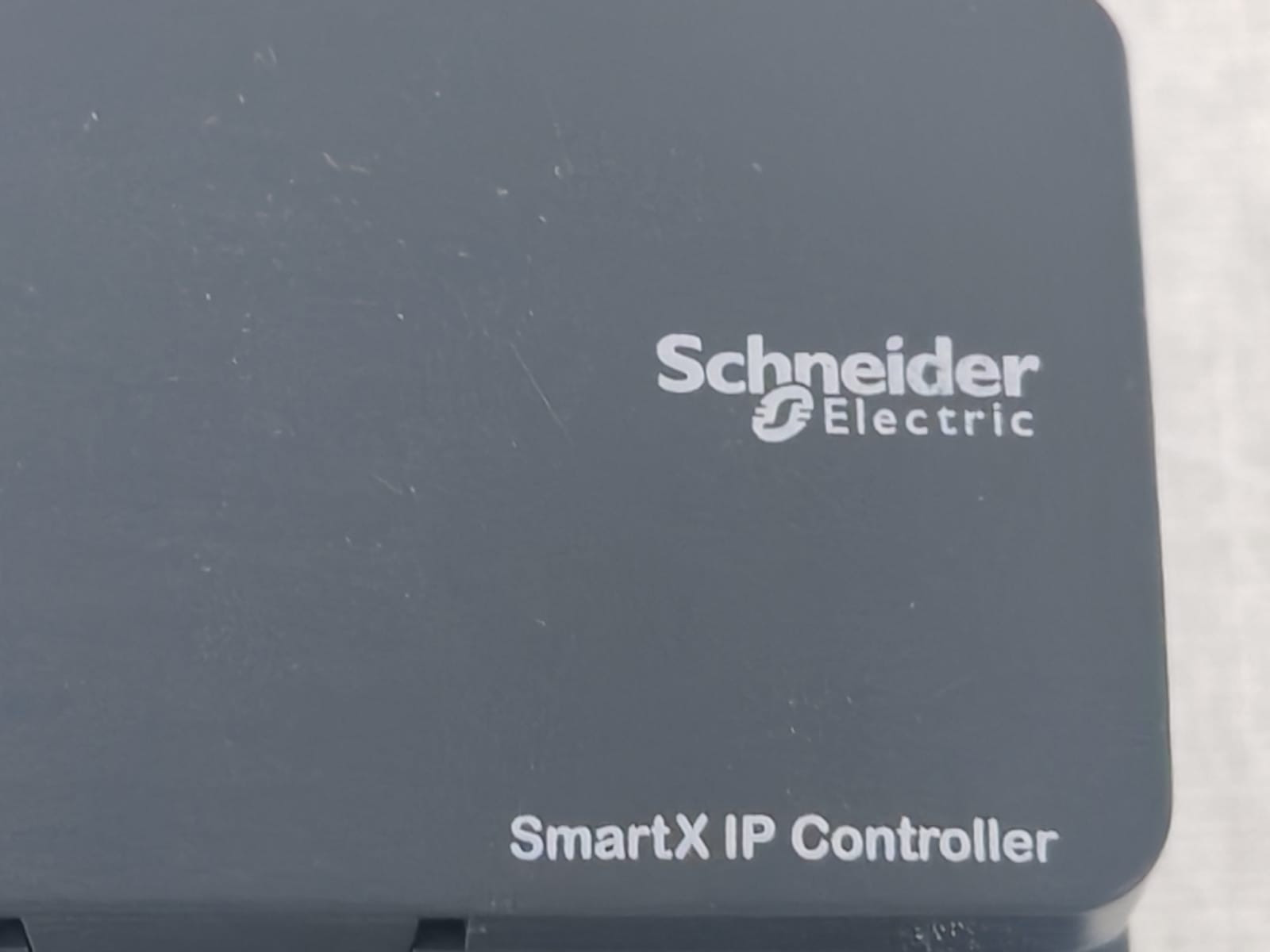 Schneider Electric SXWMPC24A10001 Schneider Electric MP-C-24A Smartx Controller SXWMPC24A10001 3