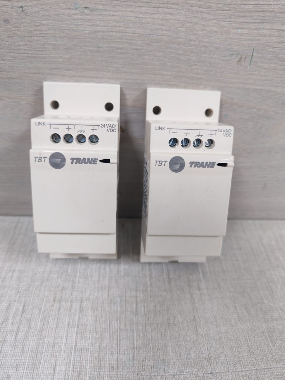 Trane X13651522010 TRANE X13651522010 REV.2 TRACER BACNET TERMINATOR 24VAC 5
