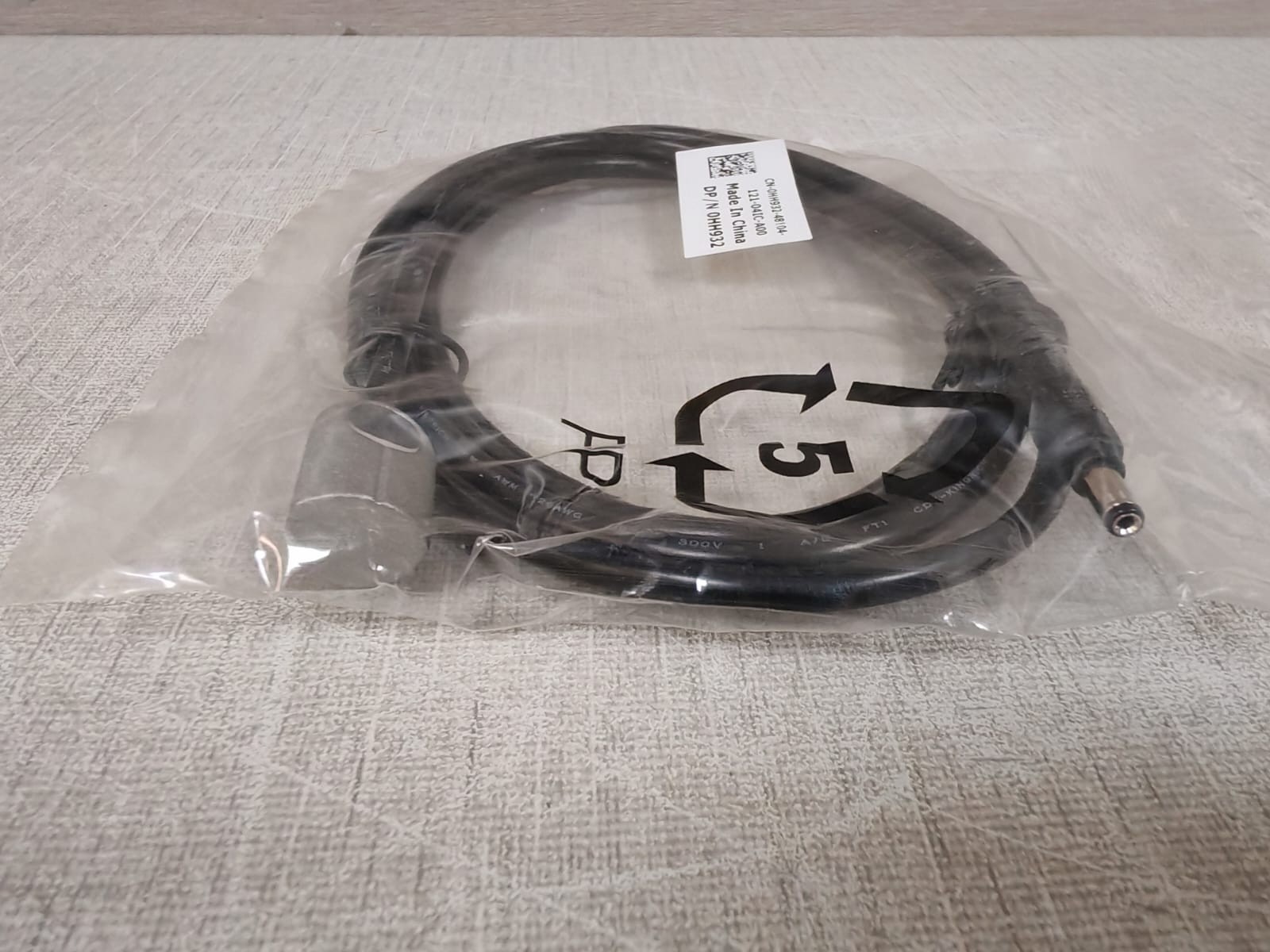 UNKNOWN DP/N 0HH932 DP/N 0HH932 CN-0HH932-48104-121-0304-A00 Status Indicator Cable 5