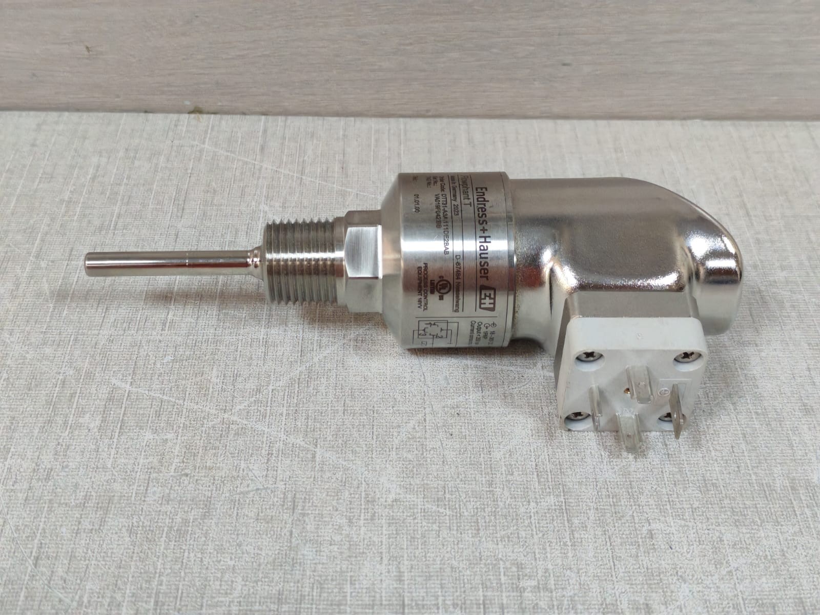 Endress+Hauser DTT31-A3A111DE2BAB ENDRESS HAUSER FLOWPHANT T DTT31-A3A111DE2BAB 8