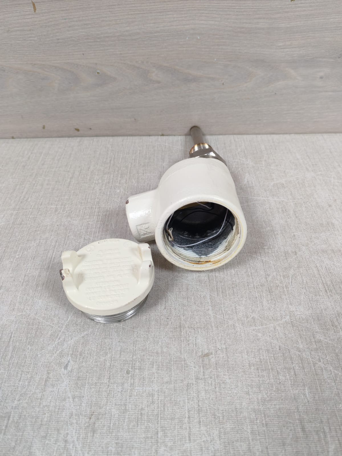 Crouse-Hinds GUAB24 - GUJ824 CROUSE HINDS CONDULET GUAB24 - GUJ824 2