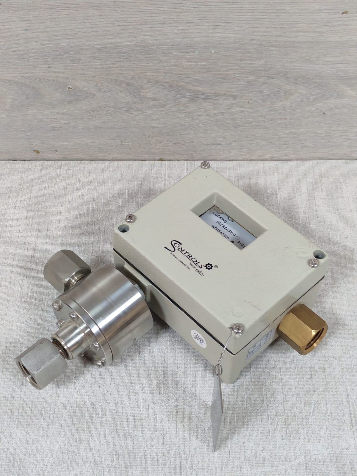 STRATAA CONTROLS DDT-P002-SS-SSL-FXD-2S-GPH-I-2NPF-2NP-C5-ST STRATAA CONTROLS 2211DPS: DDT-P002-SS-SSL-FXD-2S-GPH-I-2NPF-2NP-C5-ST 3
