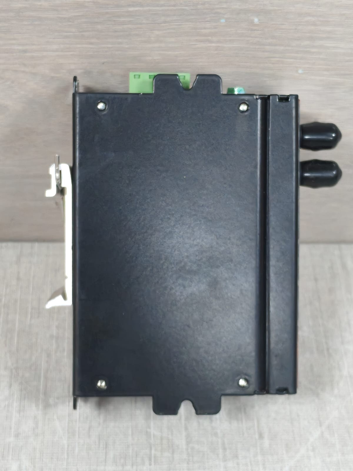 Sixnet SLX-9ES-2ST SIXNET SLX-9ES-2ST Rev.2.01 9-Port Industrial Ethernet Switch 9