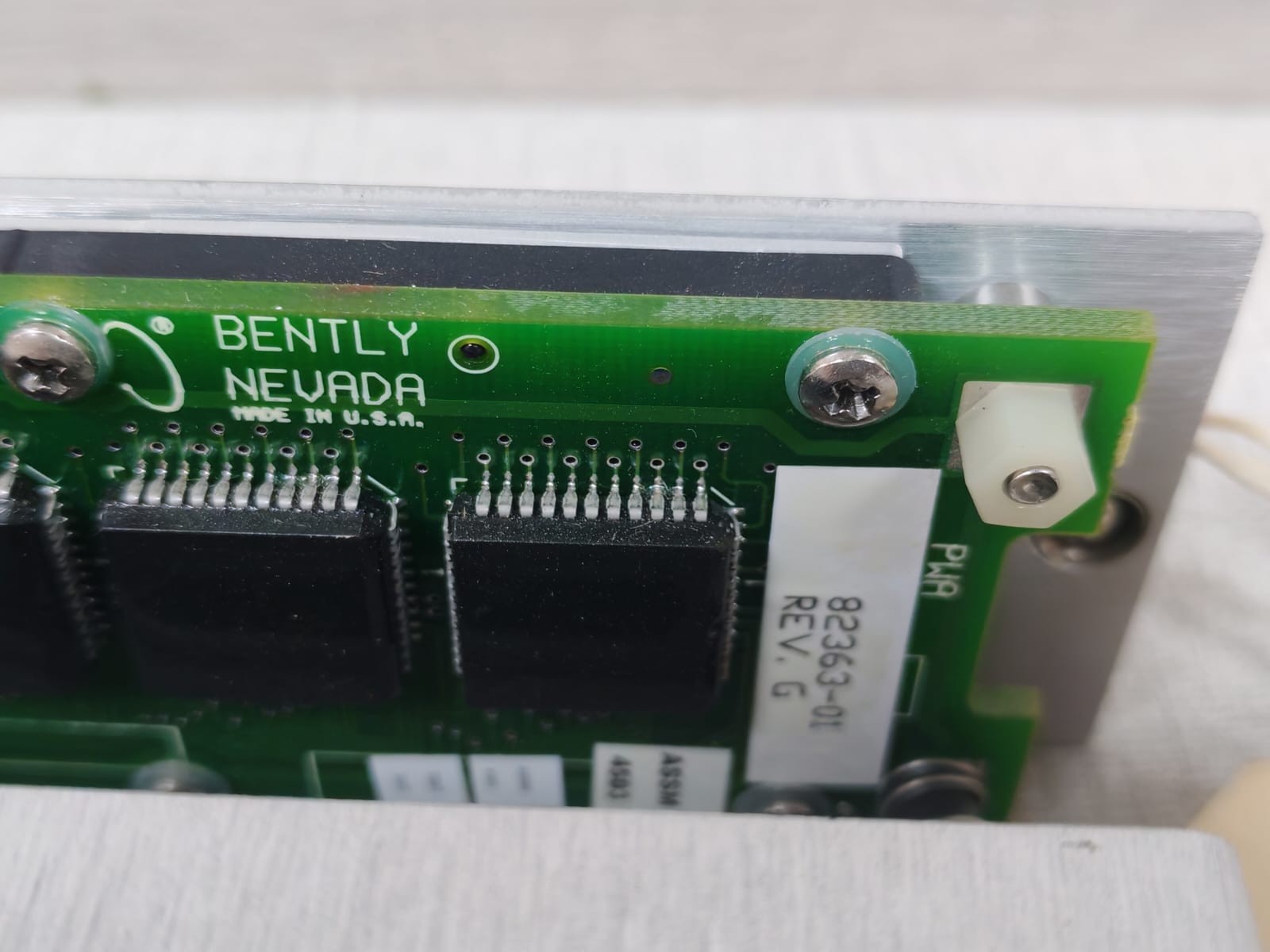 Bently Nevada 3300/25-05-01-05-00-00-02-00 Bently Nevada 3300/25-05-01-05-00-00-02-00 Dual Accelerometer Monitor 3