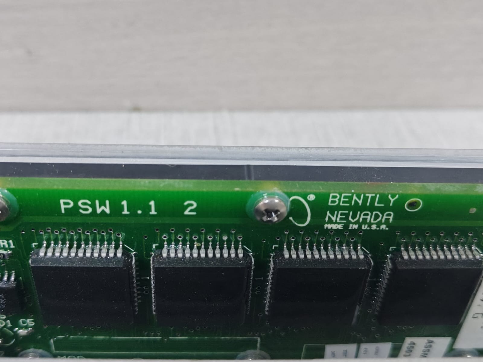 Bently Nevada 3300/25-05-01-05-00-00-02-00 Bently Nevada 3300/25-05-01-05-00-00-02-00 Dual Accelerometer Monitor 4