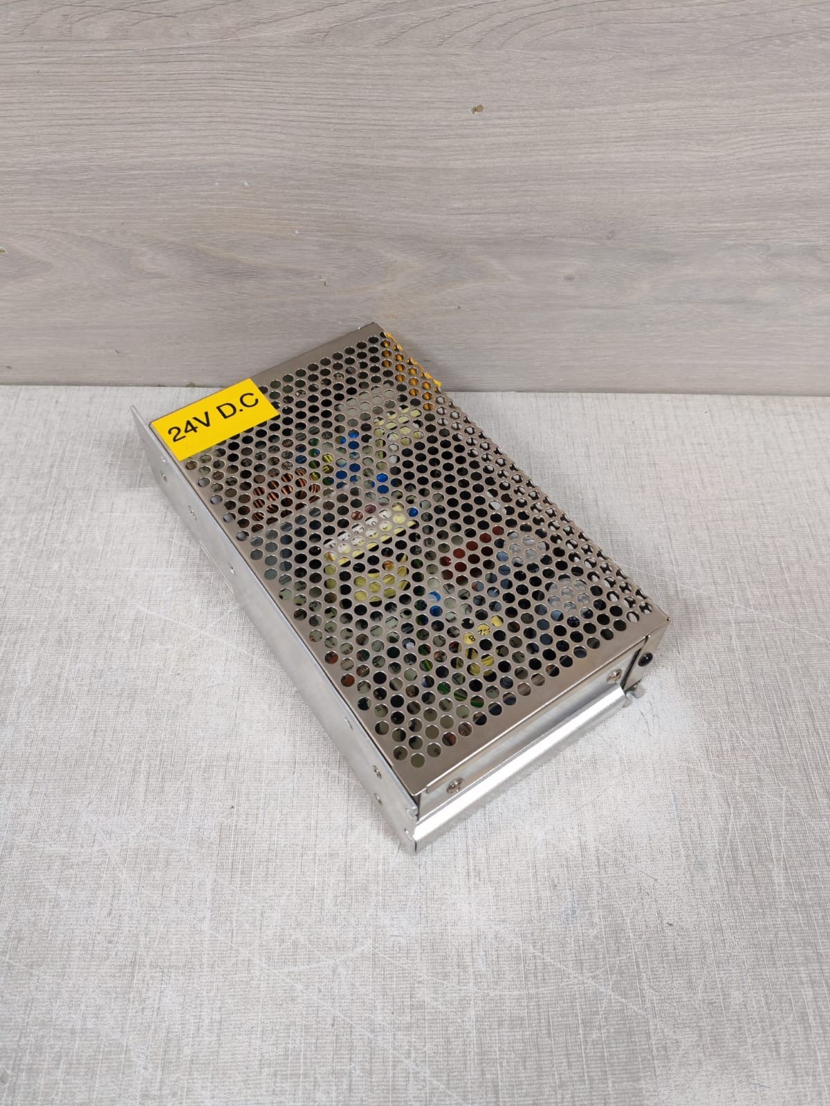 MEAN WELL SC-150-27 MW MEAN WELL SC-150-27 POWER SUPPLY 3