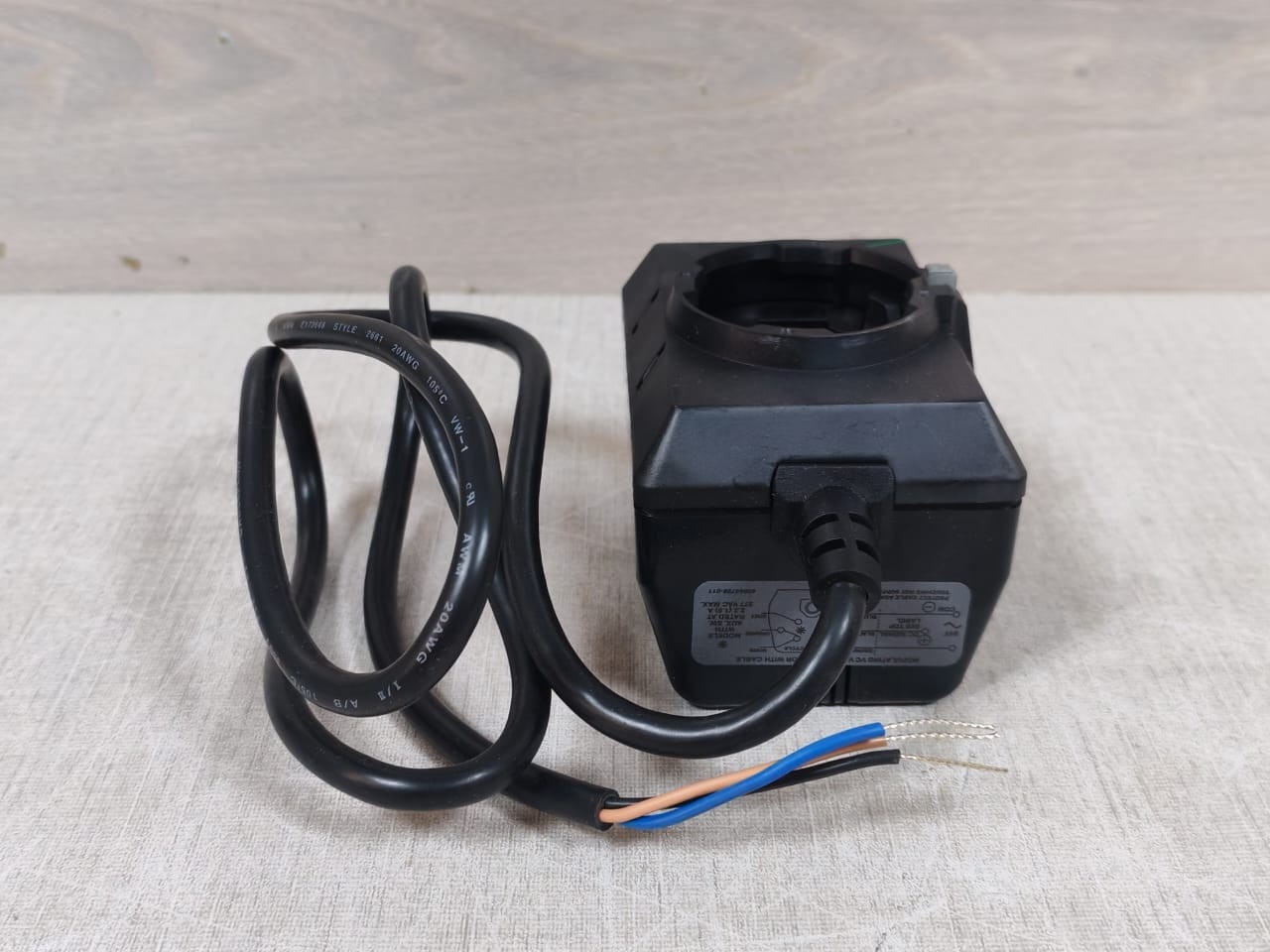 Honeywell VC7931ZZ11/U Honeywell VC7931-11 120-SEC.Modulating VC Valve Actuator VC7931ZZ11/U 7