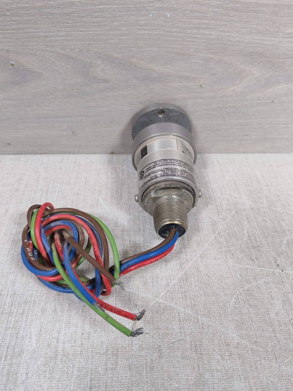 CCS 116877-5 CCS 610GE1837 PRESSURE SWITCH PN:116877-5 4