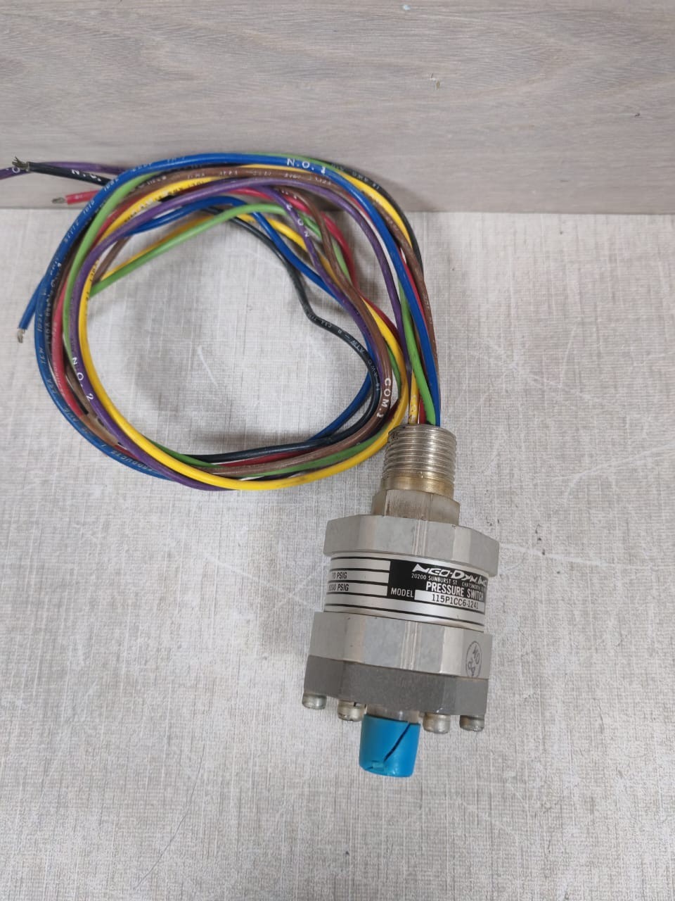 NEO DYN 115P1CC6-1241 NEO DYN 115P1CC6-1241 PRESSURE SWITCH 2