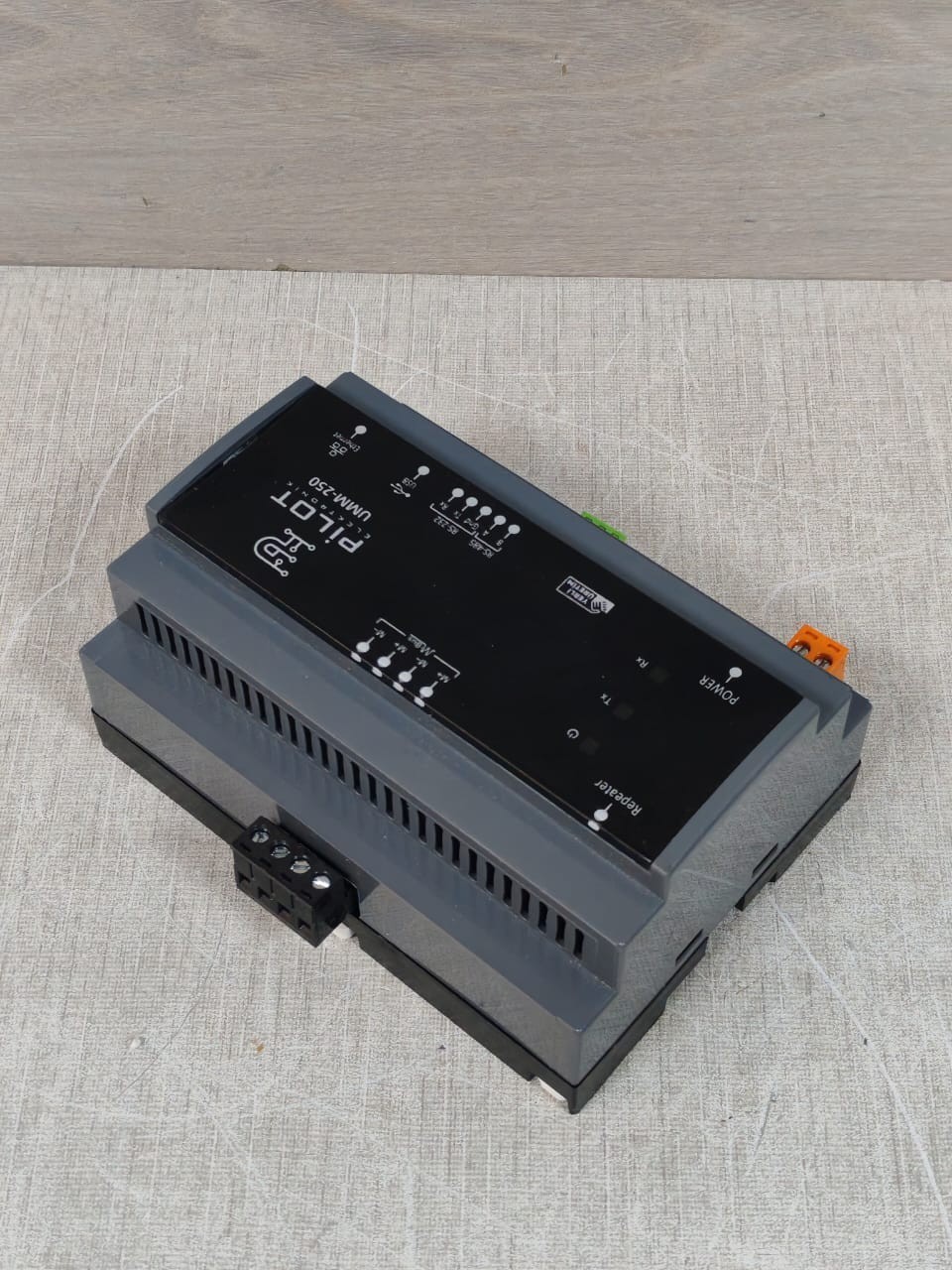 PILOT ELEKTRONIK UMM-250 PILOT ELEKTRONIK UMM-250 M-BUS REPEATER 4