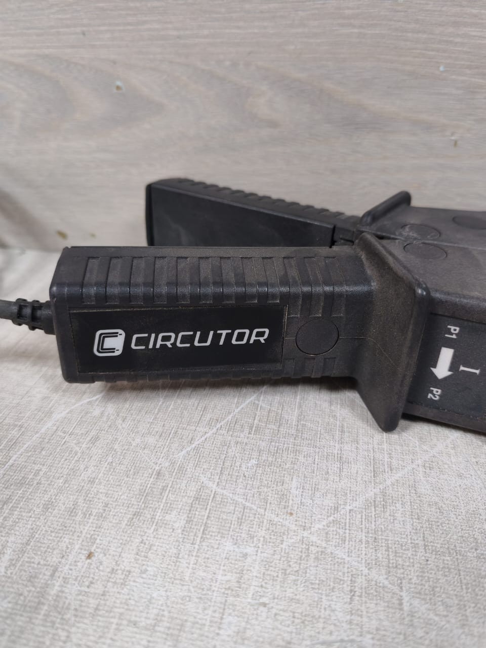 CIRCUTOR CP-2000-200 CIRCUTOR CP-2000-200 600V CAT III CURRENT CLAMP RED 7