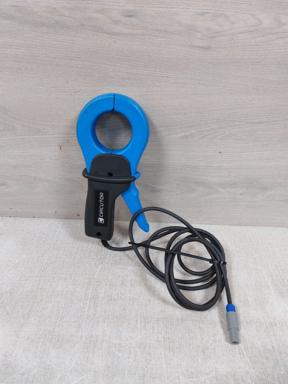 CIRCUTOR CPR-1000 600V CAT III CURRENT CLAMP BLUE
