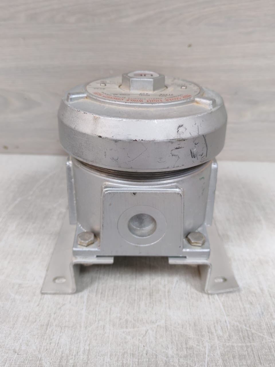 UE UNITED ELECTRIC J110K UE UNITED ELECTRIC J110K 457 PRESSURE SWITCH 15 AMPS 125-250 VAC 7