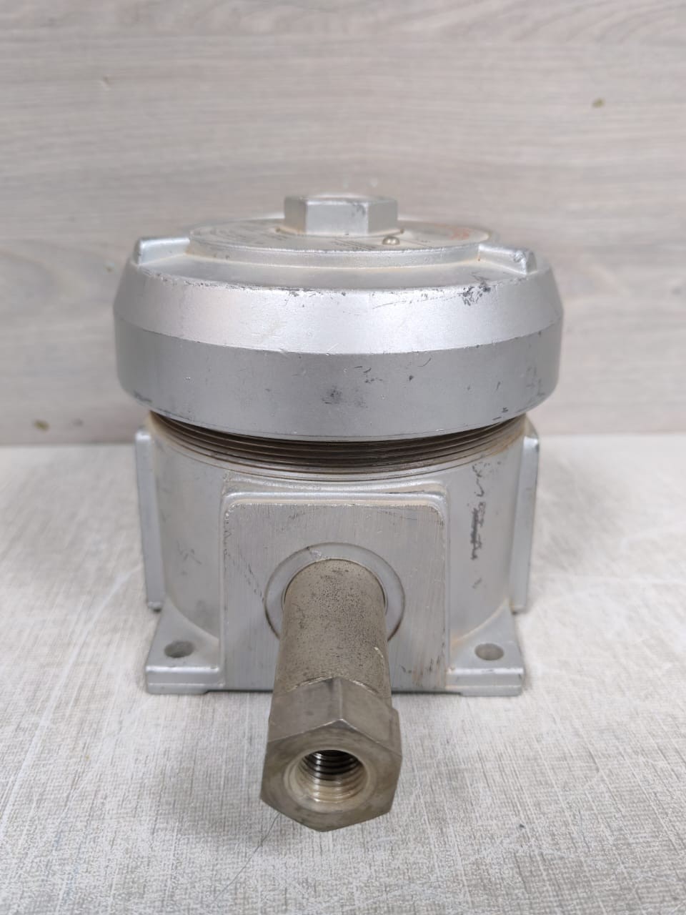 UE UNITED ELECTRIC AMPS-125 UE UNITED ELECTRIC J110 680 PRESSURE SWITCH 15 AMPS 125-250 VAC 8