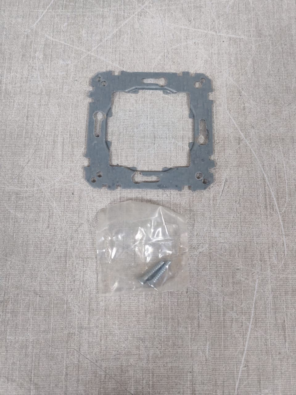 Schneider Electric MTN627660 SCHNEIDER MTN627660 PUSH-BUTTON 2-GANG PLUS ALUMINIUM- W/ ORIG.BOX 6