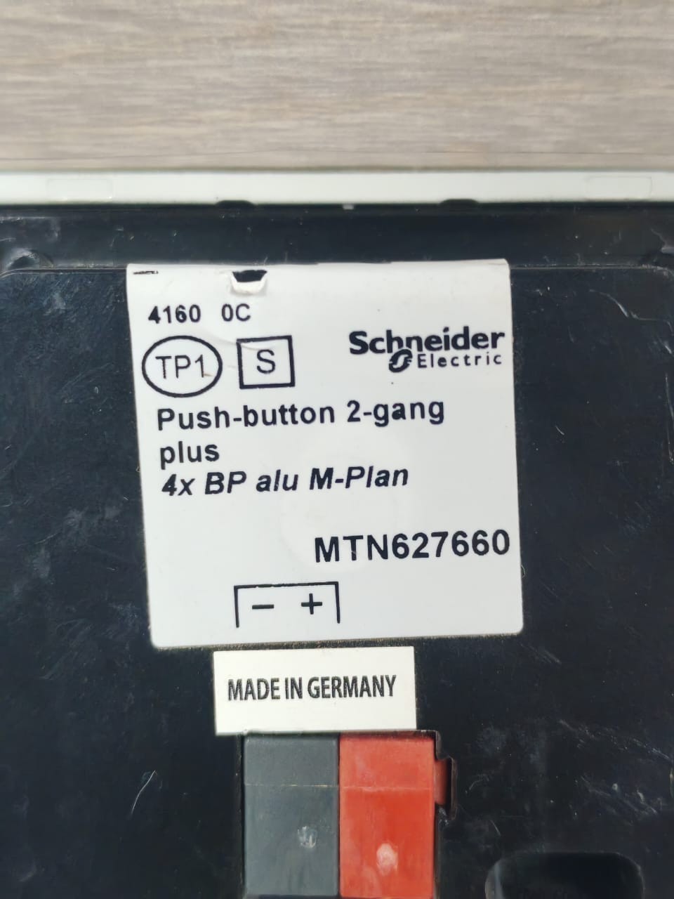Schneider Electric MTN627660 SCHNEIDER MTN627660 PUSH-BUTTON 2-GANG PLUS ALUMINIUM- W/ ORIG.BOX 7