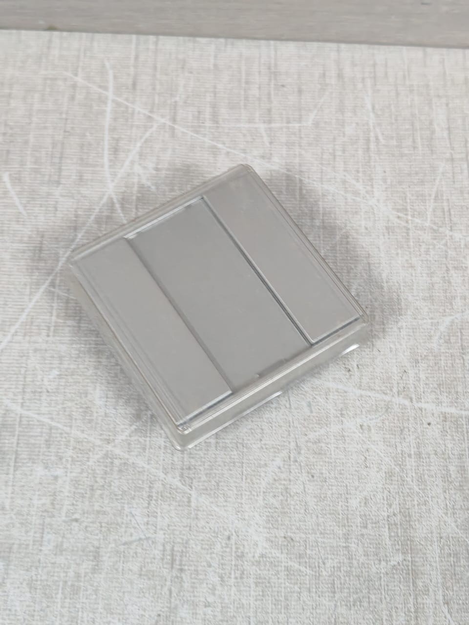 Schneider Electric MTN627560 SCHNEIDER ELECTRIC MTN627560 PUSH-BUTTON 1-GANG PLUS ALUMINIUM- W/O ORIG.BOX 4