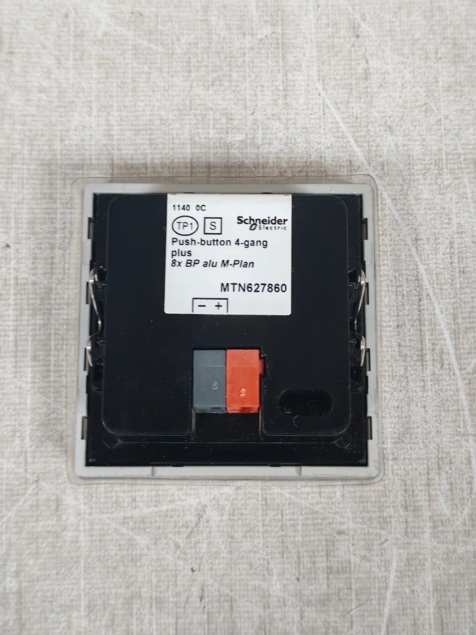 Schneider Electric MTN627860 SCHNEIDER ELECTRIC MTN627860 PUSH-BUTTON 4-GANG PLUS ALUMINIUM 8