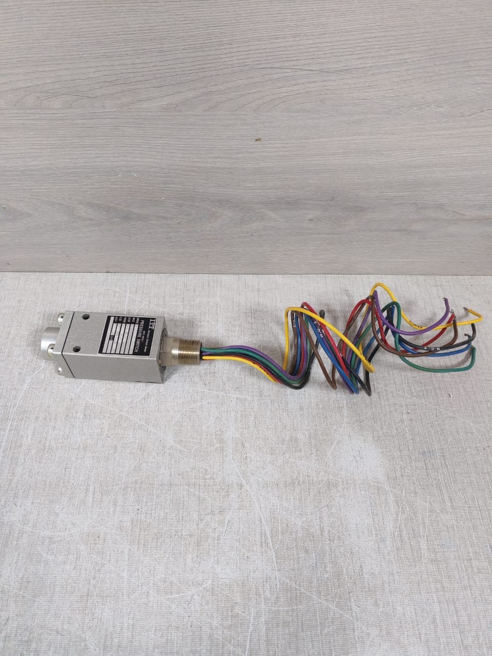 ITT 125P1CC6-234 ITT 125P1CC6-234 PRESSURE SWITCH 5