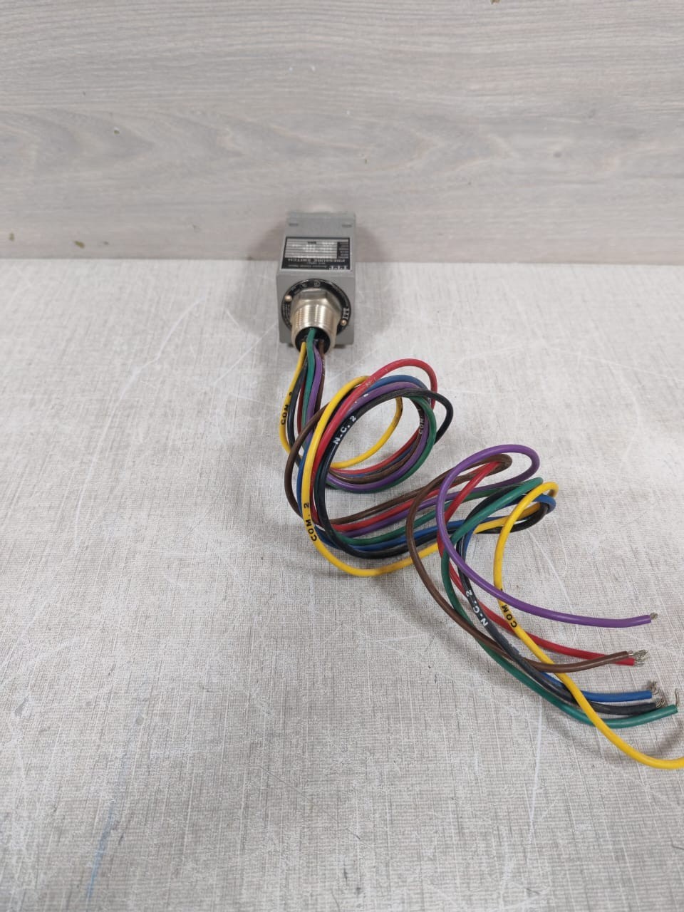 ITT 125P1CC6-234 ITT 125P1CC6-234 PRESSURE SWITCH 7